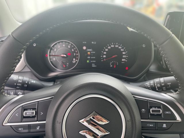 SUZUKI SWIFT COMFORT+ HYBRID ACC*Navi*Kamera*PDC