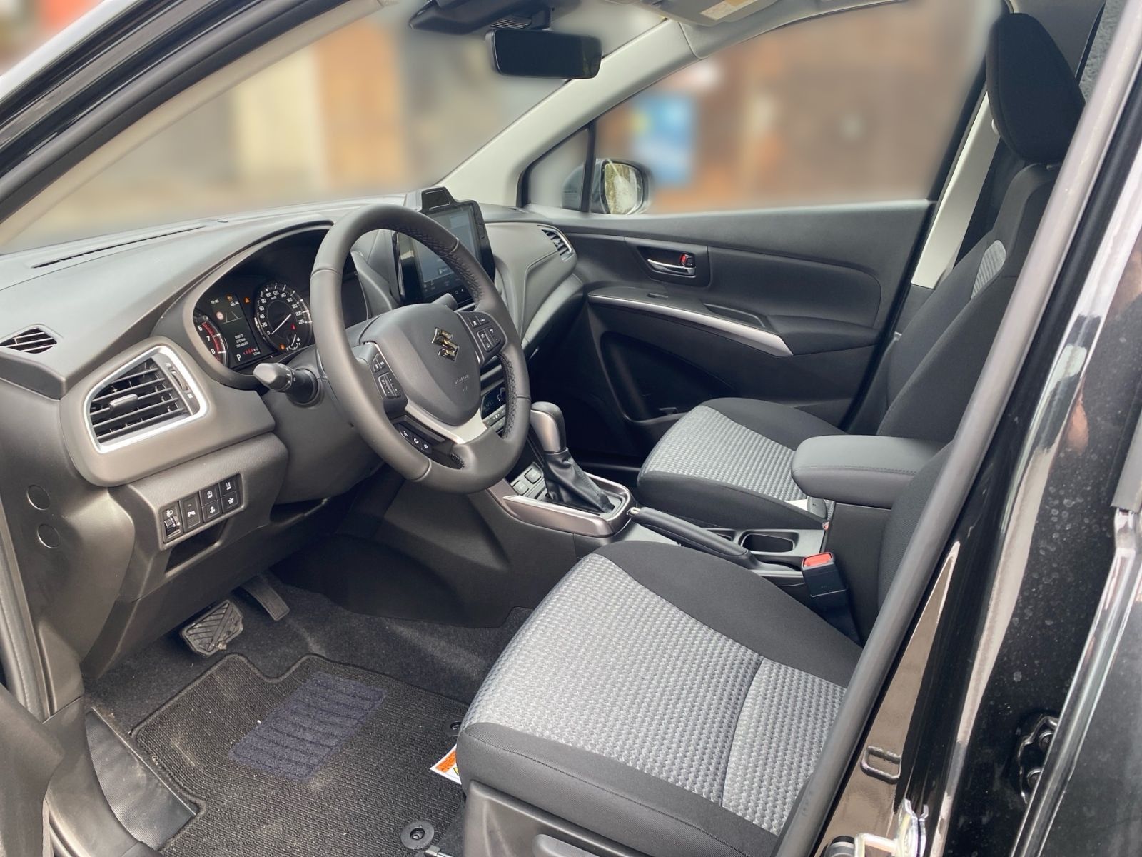 SUZUKI S-CROSS 1.4 COMFORT 6AT/ KAMERA/ NAVI/ SHZ