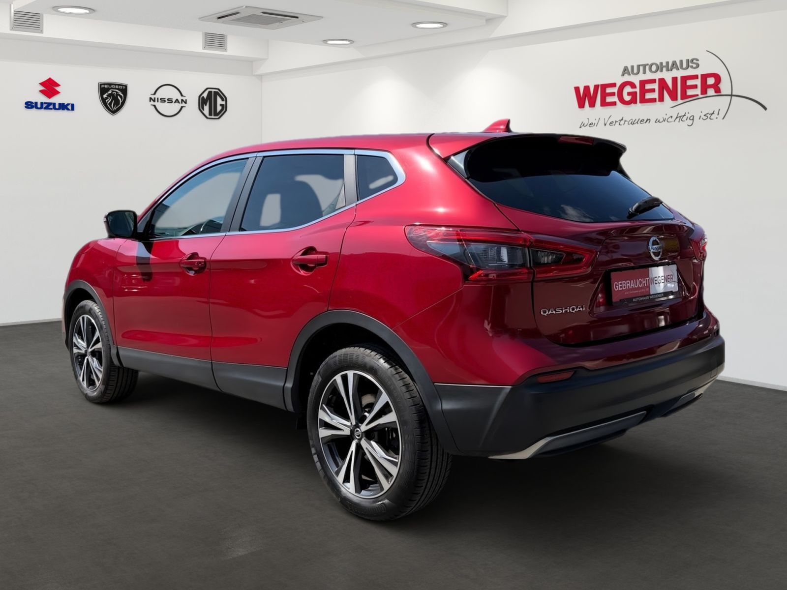 NISSAN Qashqai N-Connecta 1.3 DIG-T 6MT Navi*PDC*CAM