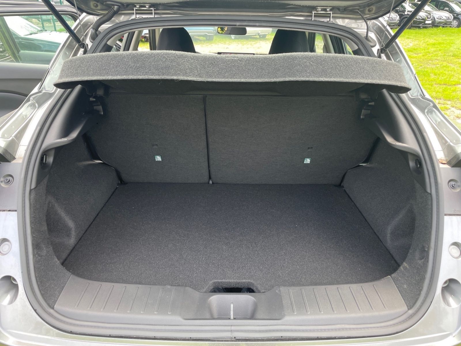 NISSAN JUKE ACENTA 1.0 DIG-T 114 PS 7DCT NAVI KLIMA SHZ