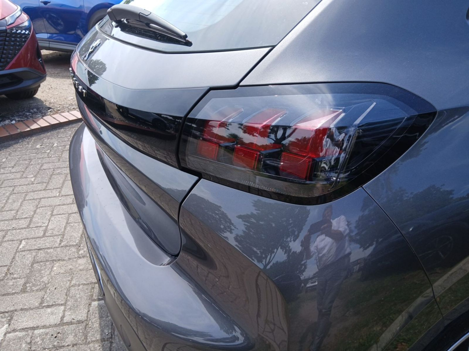 Peugeot 208 PureTech 75 1.2 Active Bluetooth*DAB+*LED