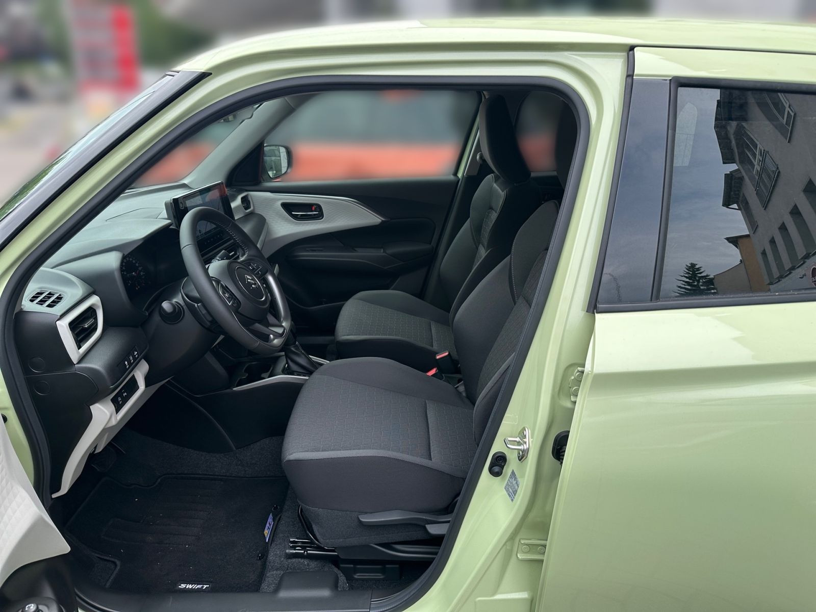 Suzuki SWIFT COMFORT+ CVT HYBRID Navi Cam SHZ