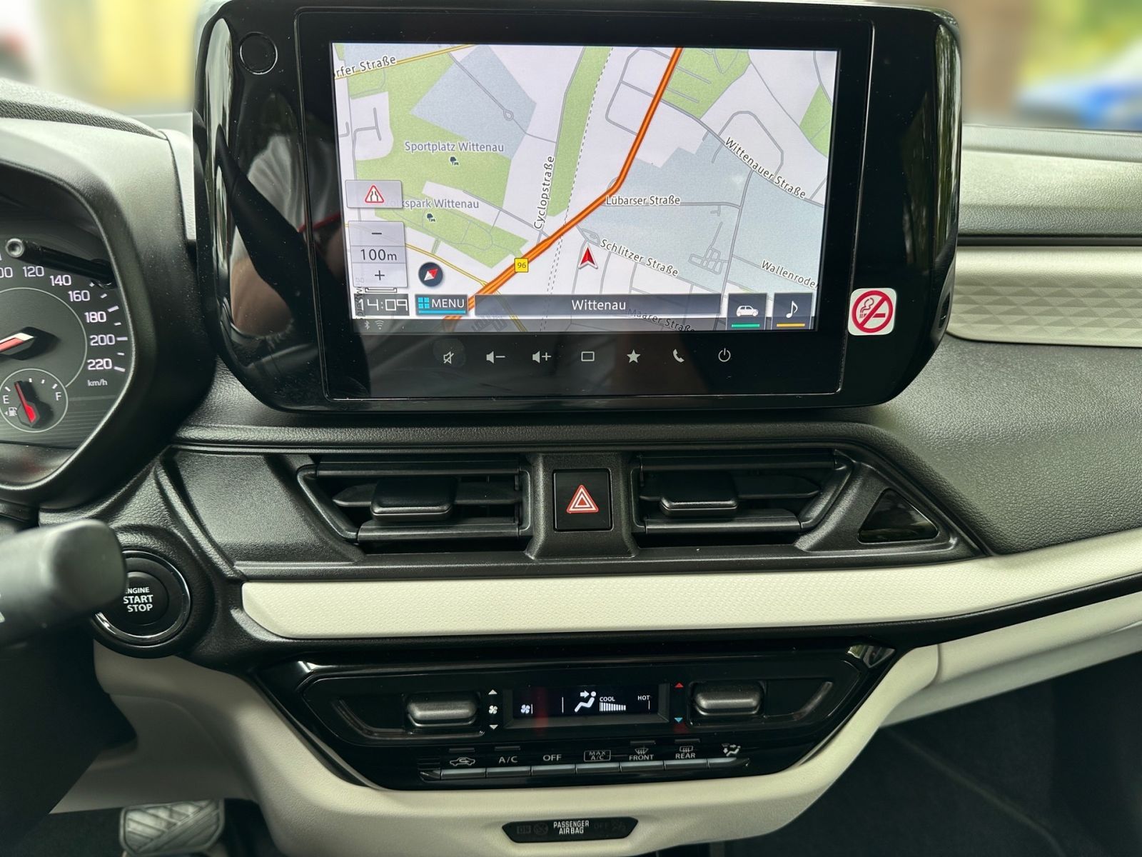 SUZUKI SWIFT COMFORT AT Hybrid ACC*Navi*Kamera*PDC