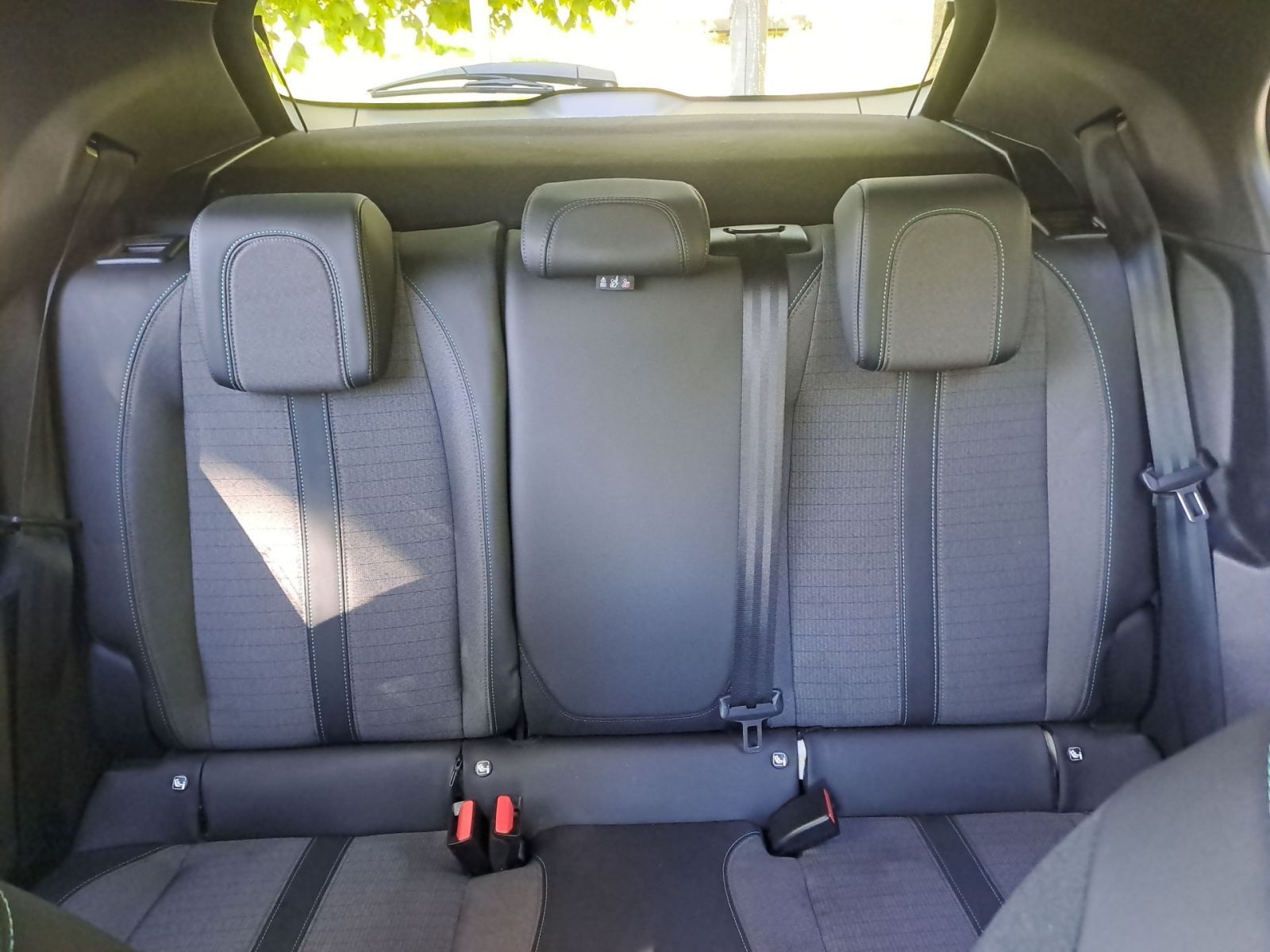 PEUGEOT 2008 1.2 Allure 130 EAT CAM*DAB+*LED