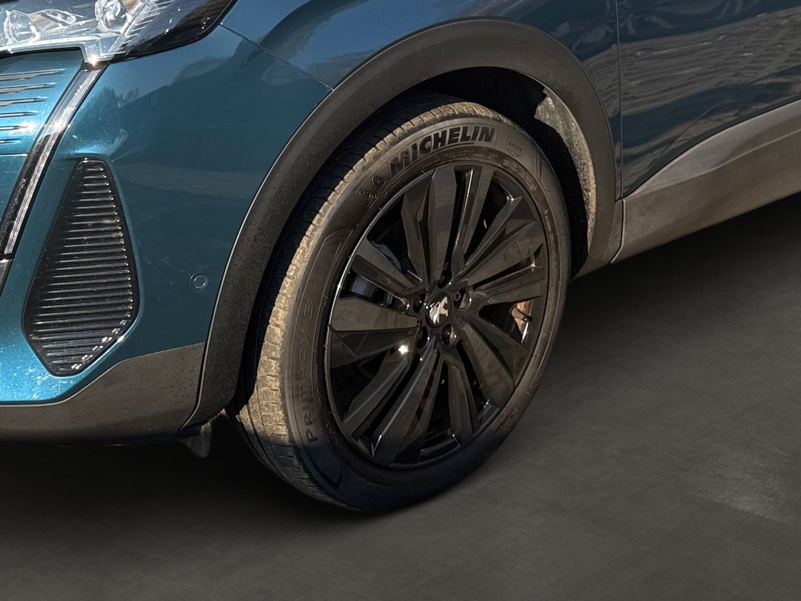 PEUGEOT 5008 GT PURETECH 130 EAT8 NAVI KAMERA SHZ