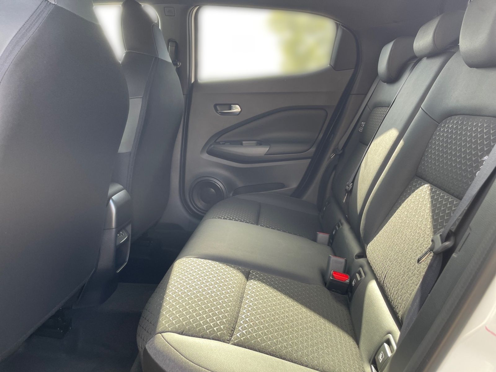 NISSAN JUKE N-CONNECTA  1.6 HYB 143PS LED LHZ SHZ PDC F