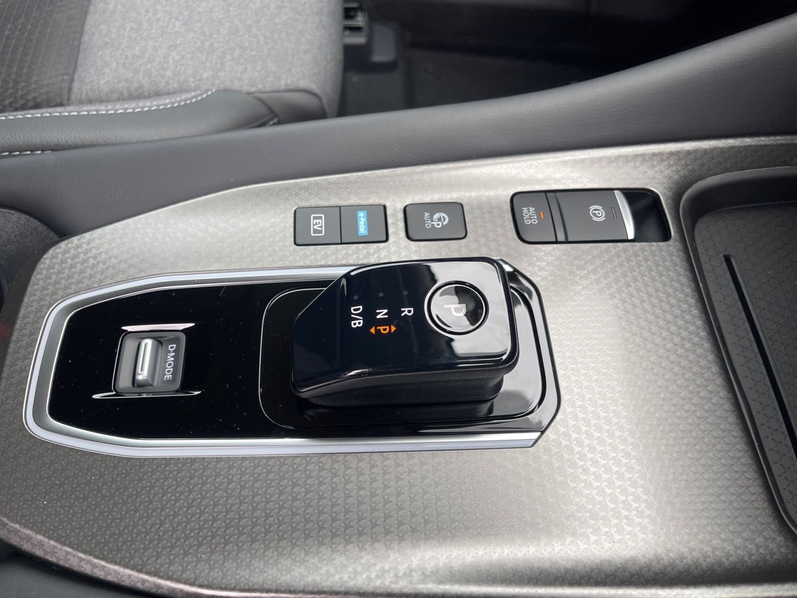 NISSAN QASHQAI N-CONNECTA 1.5 VC-T e-POWER KAMERA  WINT