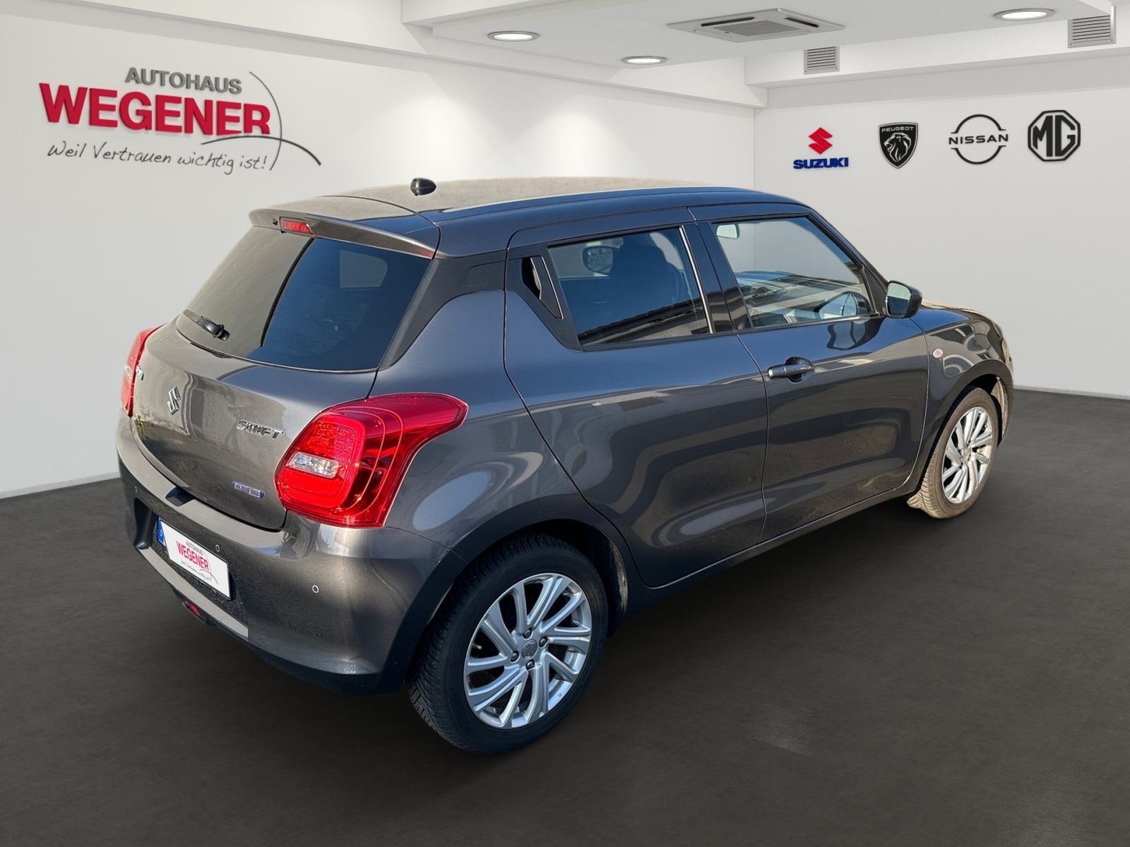 SUZUKI Swift Comfort 1.2 AT HYBRID - CAM SHZ APP`S