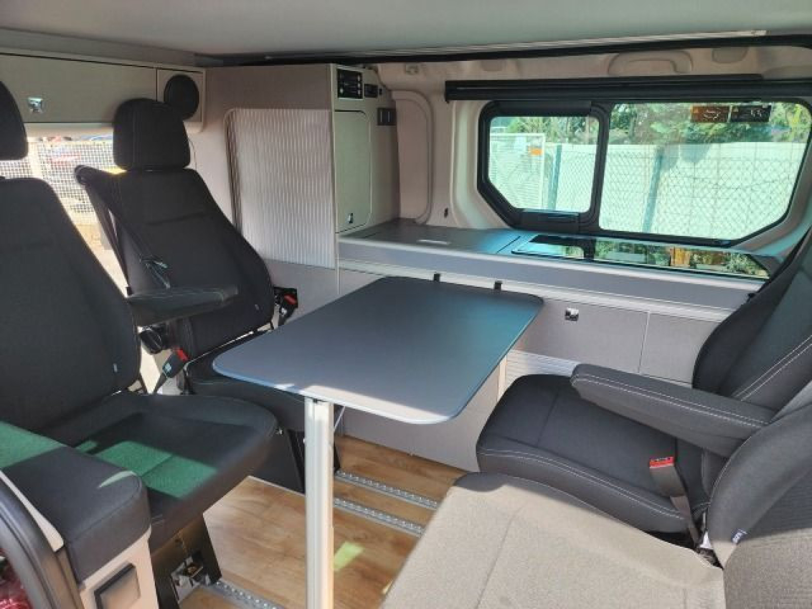 Dethleffs PRIMASTAR CAMPER SEASIDE AT Aufstelldach Küche Heizung Mobile Office