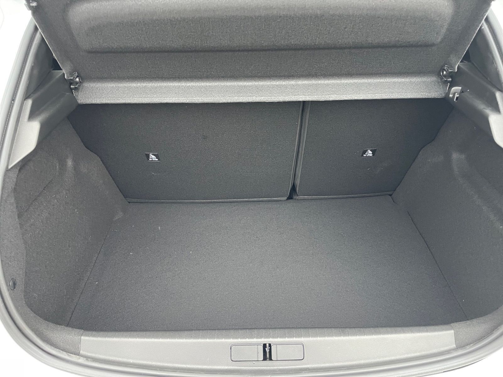 PEUGEOT 208 Allure 100 1.2 PureTech Kamera*SHZ*LED*