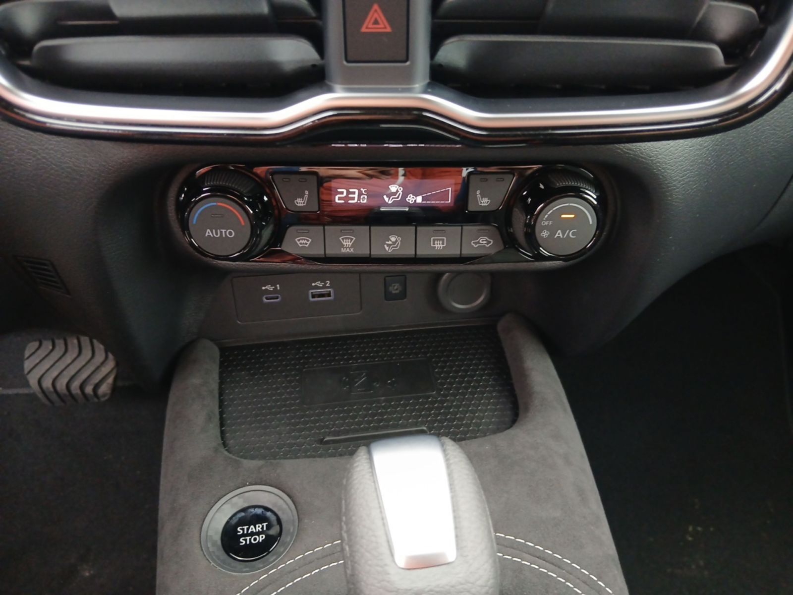 NISSAN JUKE N-DESIGN 1.6 HYBRID NAVI BOSE WINTER KAMERA