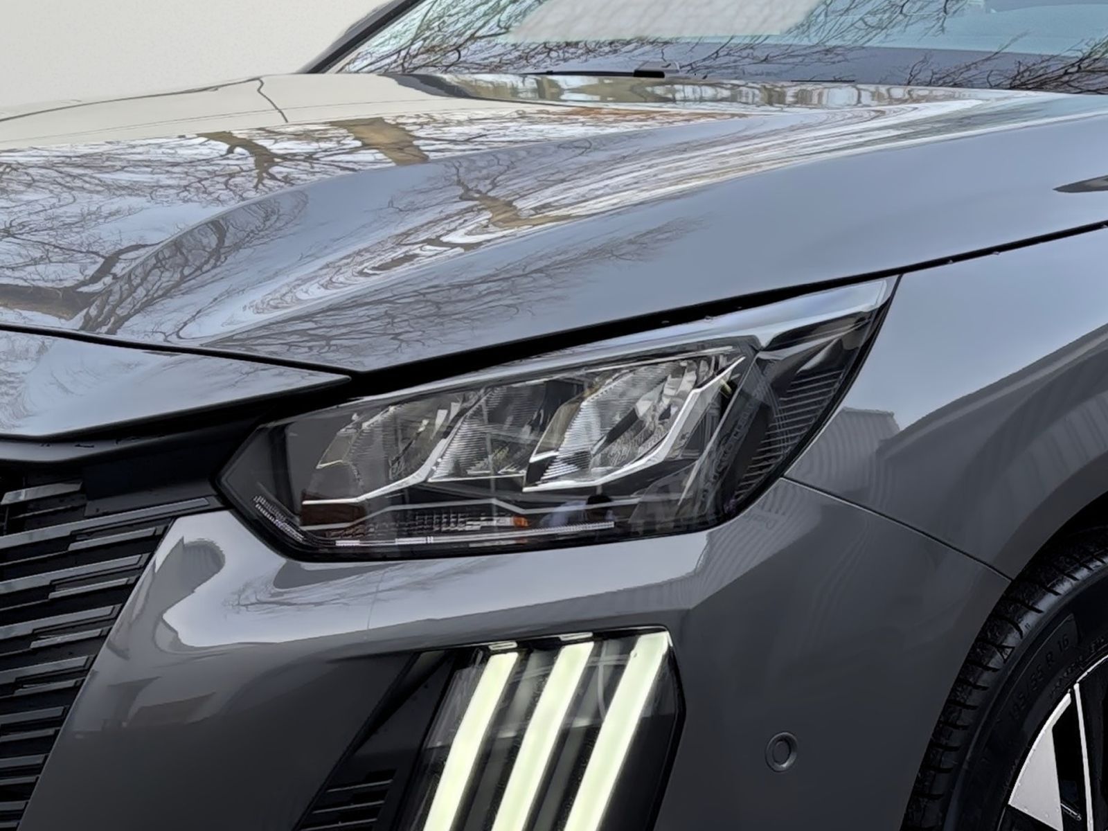 PEUGEOT 208 Allure HYBRID 145 e-DSC6 NAVI KAMERA SHZ