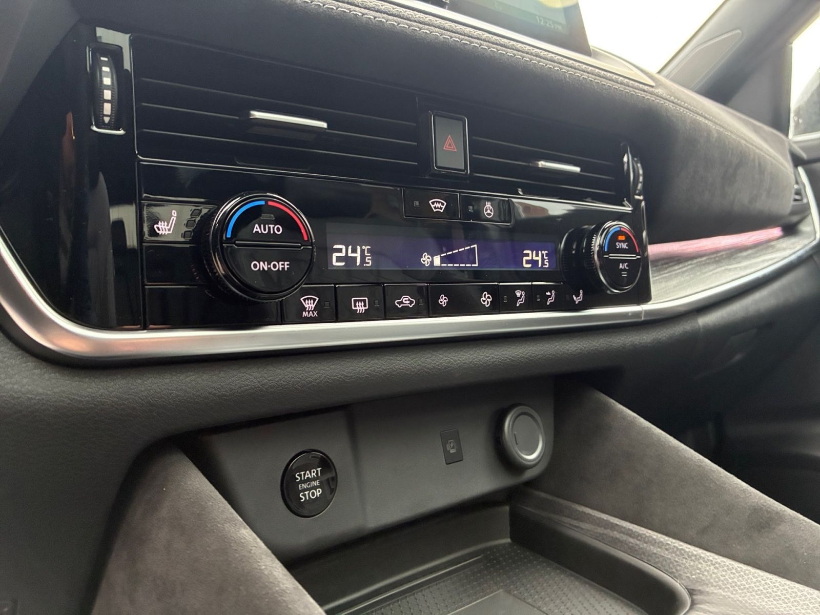 NISSAN QASHQAI 1.3 DIG-T MHEV Leder*Navi*Kamera*LED