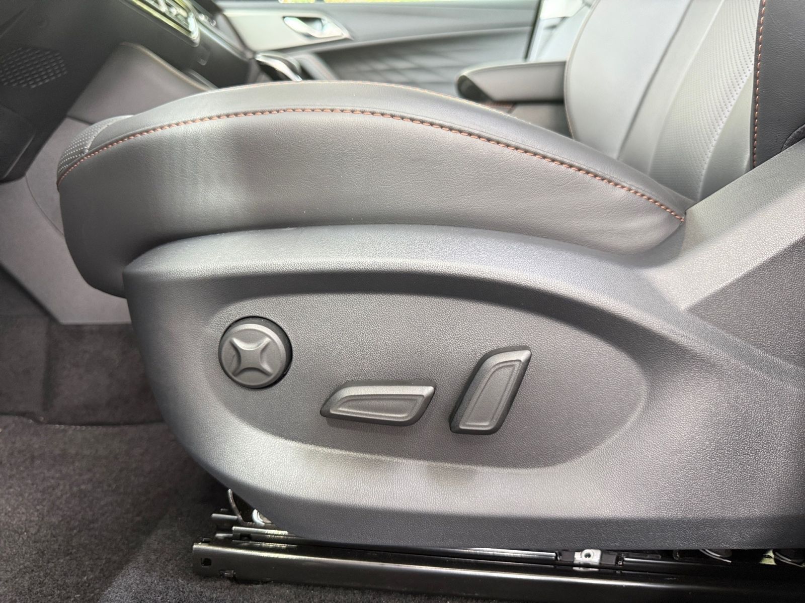 MG HS PHEV Luxury Standheizung|LED|360|CarPlay|ACC