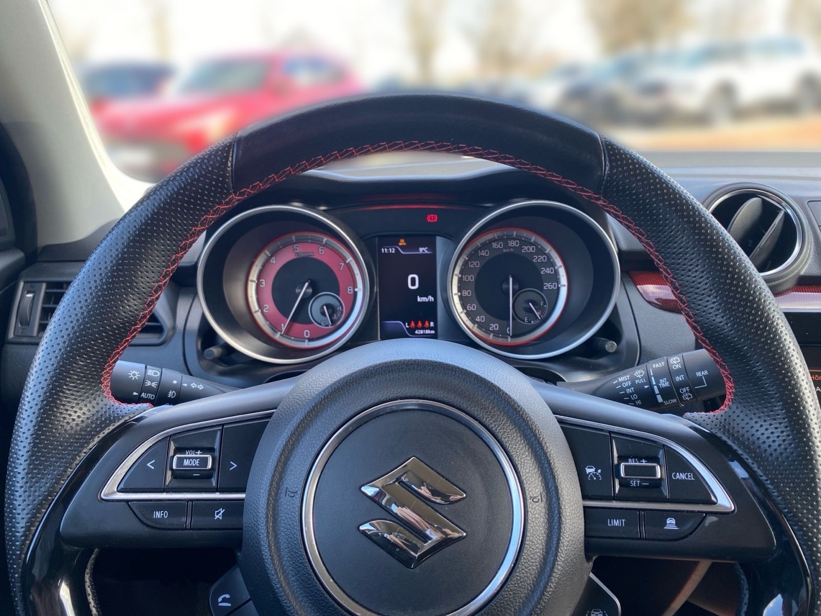 SUZUKI Swift 1.4 SPORT HYBRID SHZ*NAVI*PDC*CAM*KEYLESS