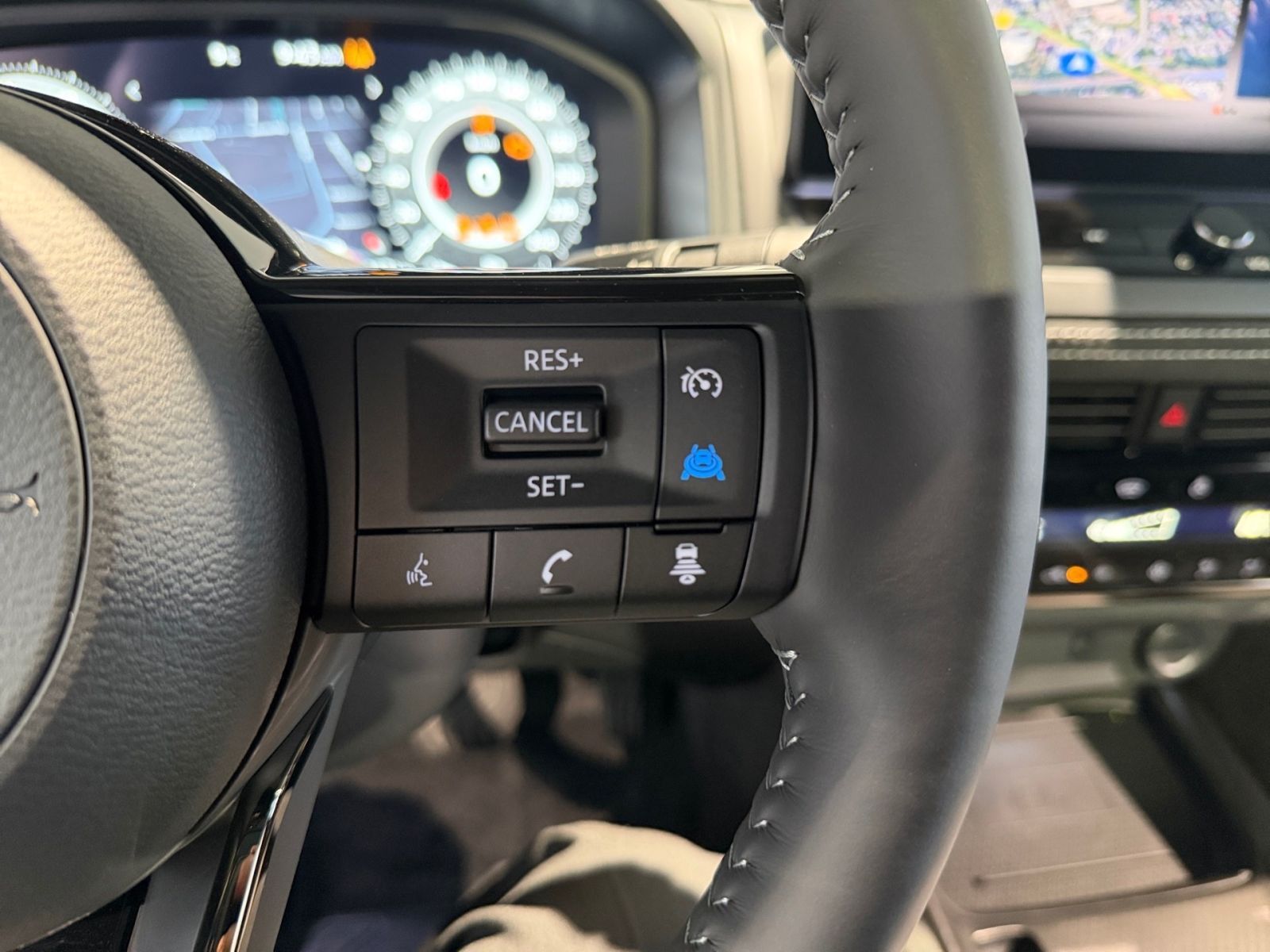 NISSAN Qashqai 1.5 e-Power N-Design BOSE*Pano*360°