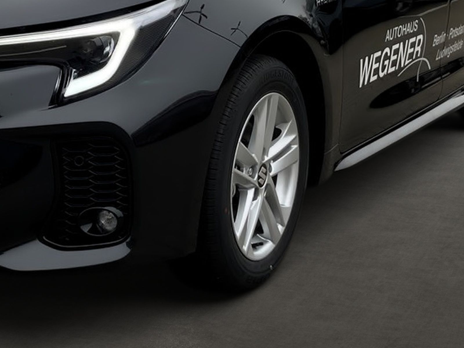 SUZUKI SWACE COMFORT+ CVT HYBRID KAM SHZ PDC CARP ANDO