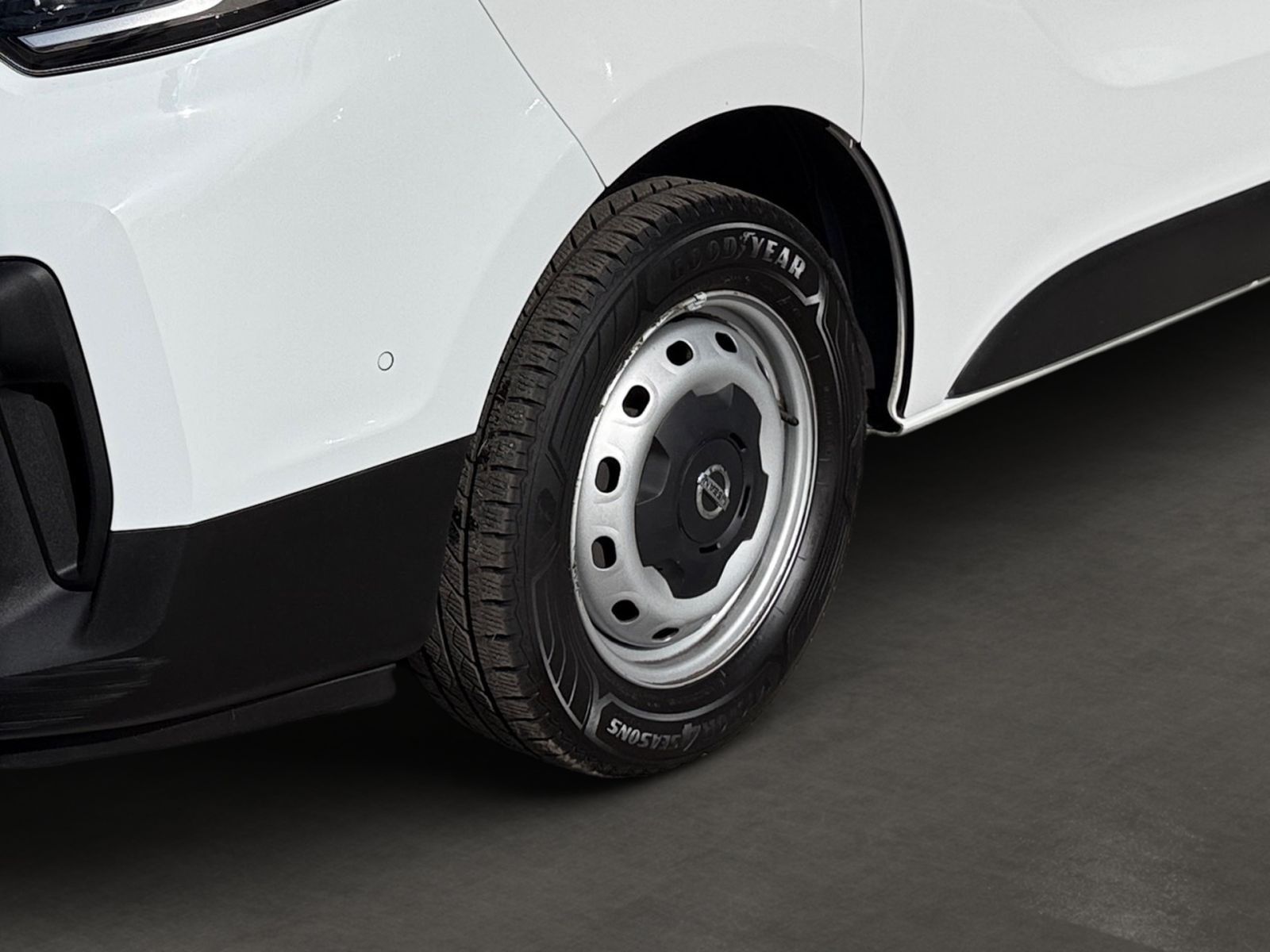 NISSAN Primastar Kasten Acenta 6MT L1H1 CAM CarPlay LED