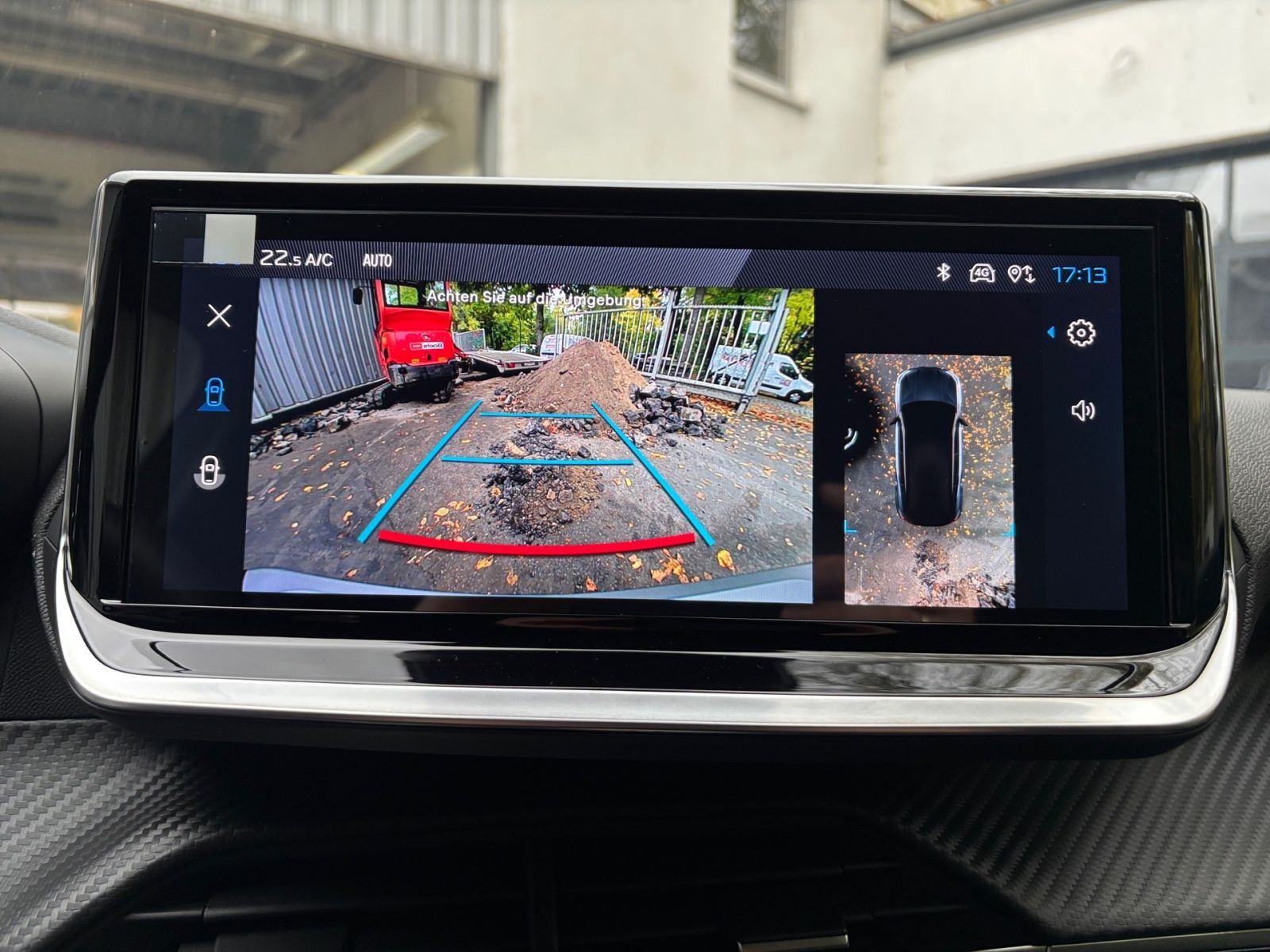 PEUGEOT 2008 E Business Elektromotor 54kwH *Navi*Kamera*