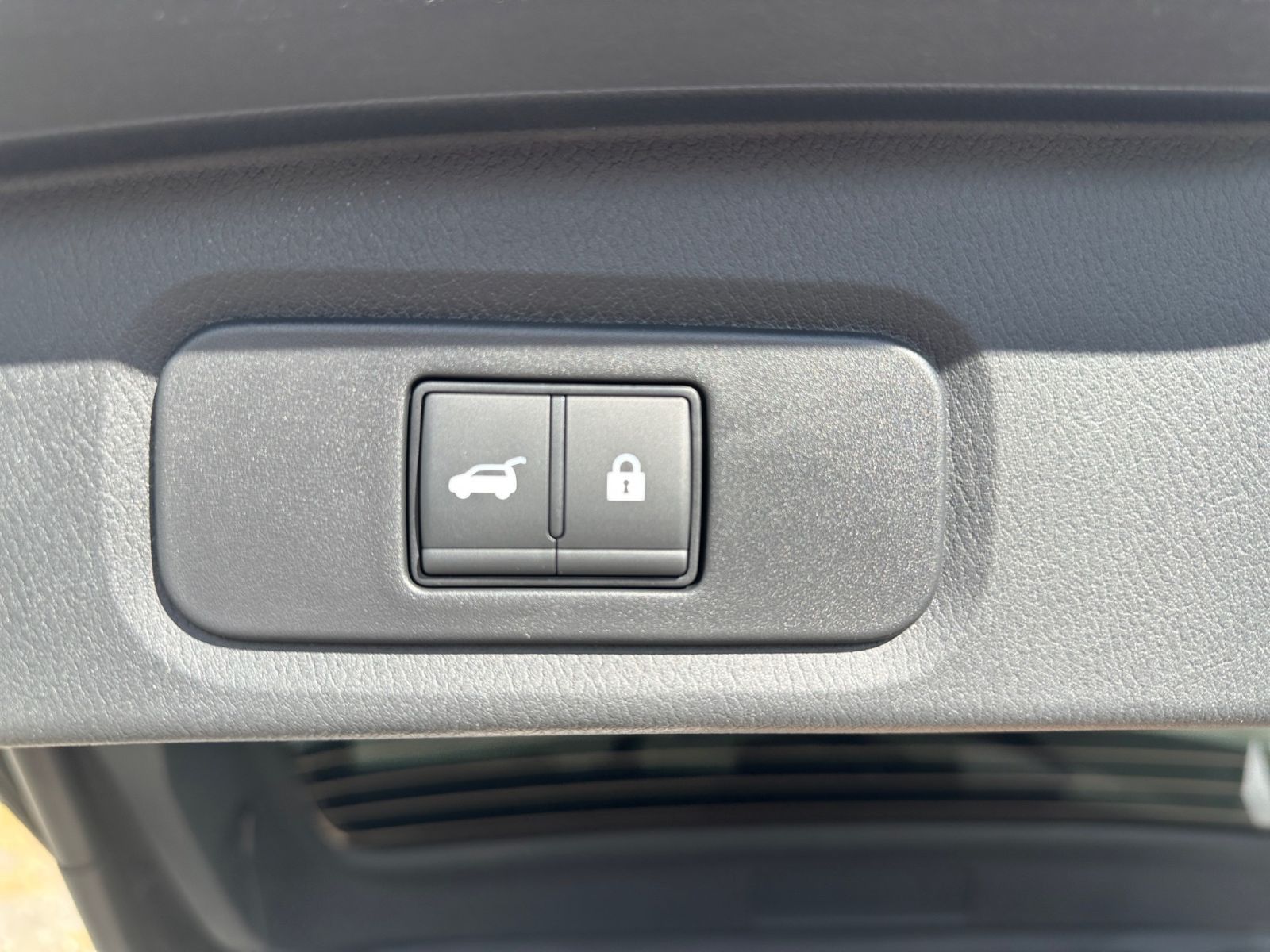 NISSAN QASHQAI TEKNA 1.3 DIG-T LED NAVI PANO 360° WINTE