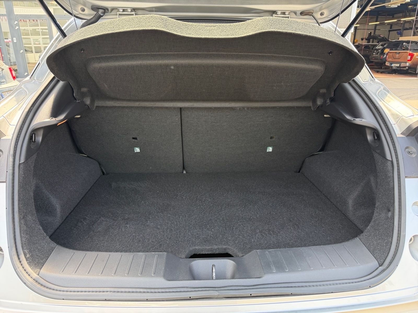 Nissan Juke 1.0 DIG-T MT Tekna BOSE*CarPlay*360°CAM