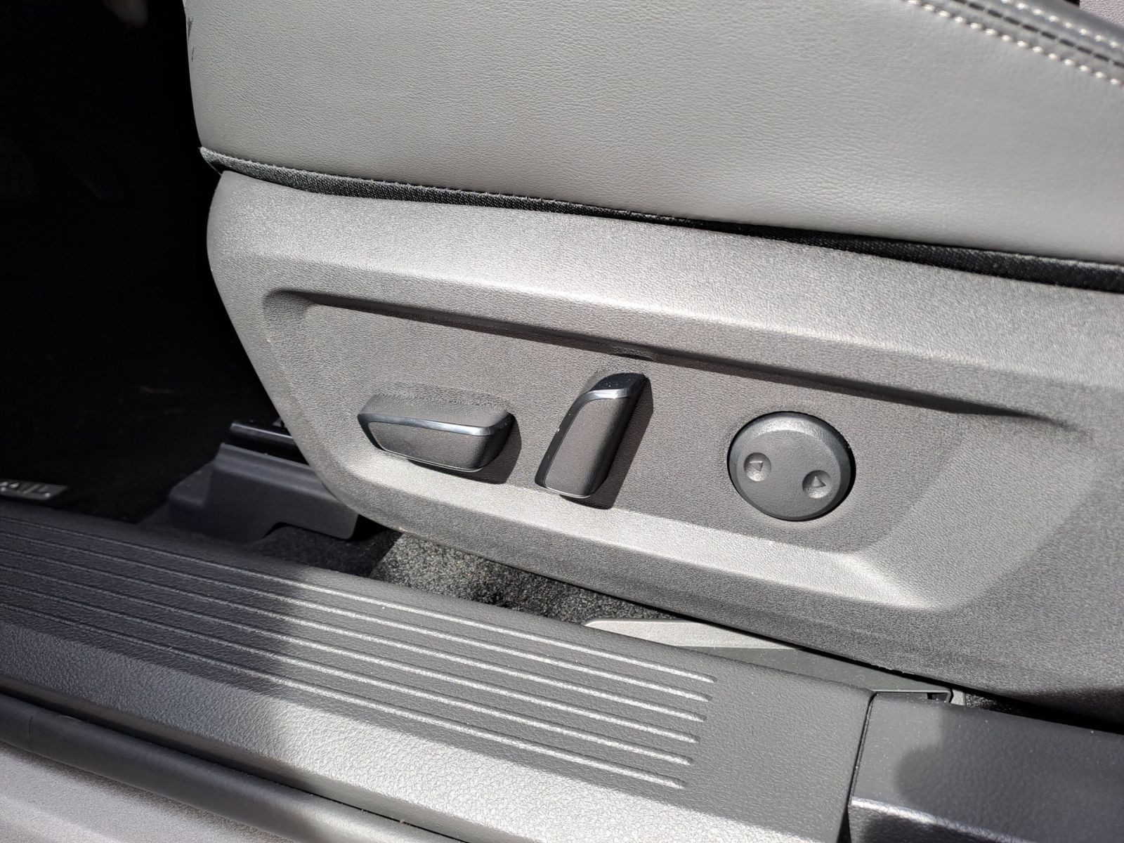 Nissan X-Trail Tekna+ 1.5 AT - 4x4 PANO BOSE 20' HUD LEDER MEM