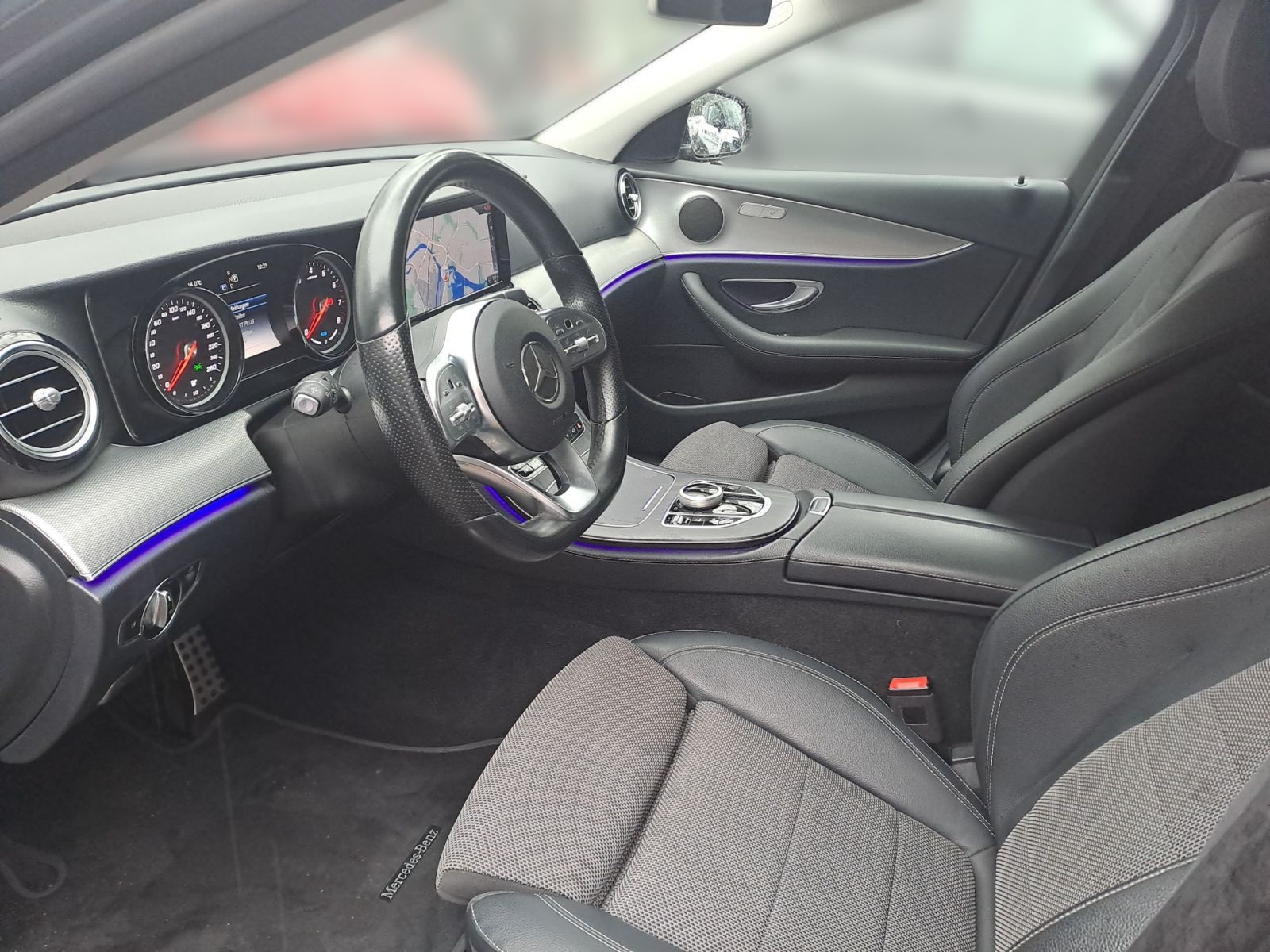 MERCEDES-BENZ E 200 AMG-LINE Luftfederung*Multibeam LED*360°