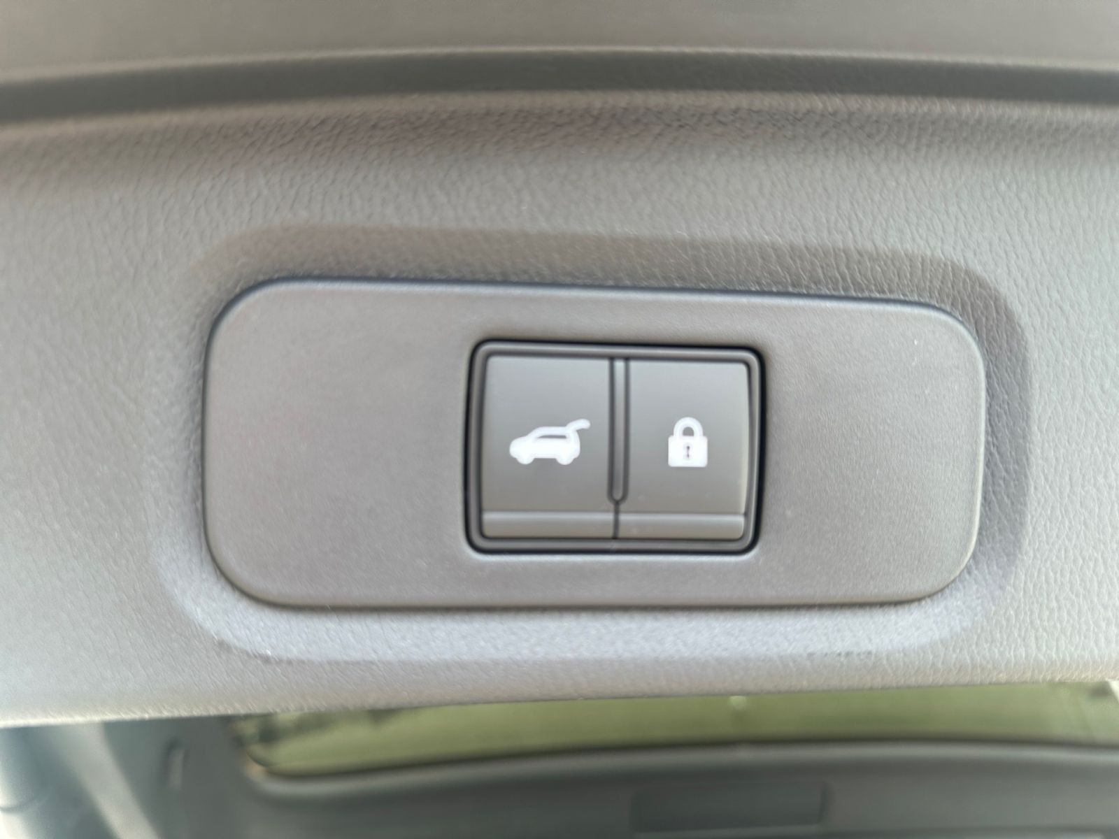 NISSAN Qashqai Tekna 1.3 DIG-T MHEV Massage Winter Pano