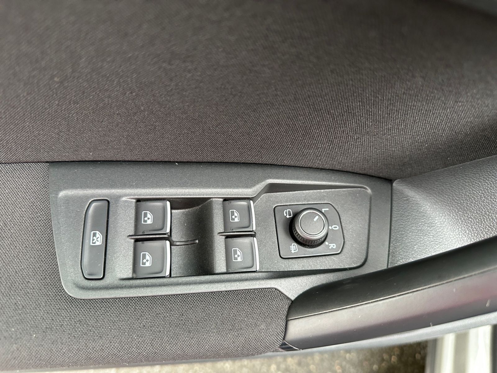 VW Tiguan 1.4 TSI DSG Comfortline 360° NAVI SHZ AHK