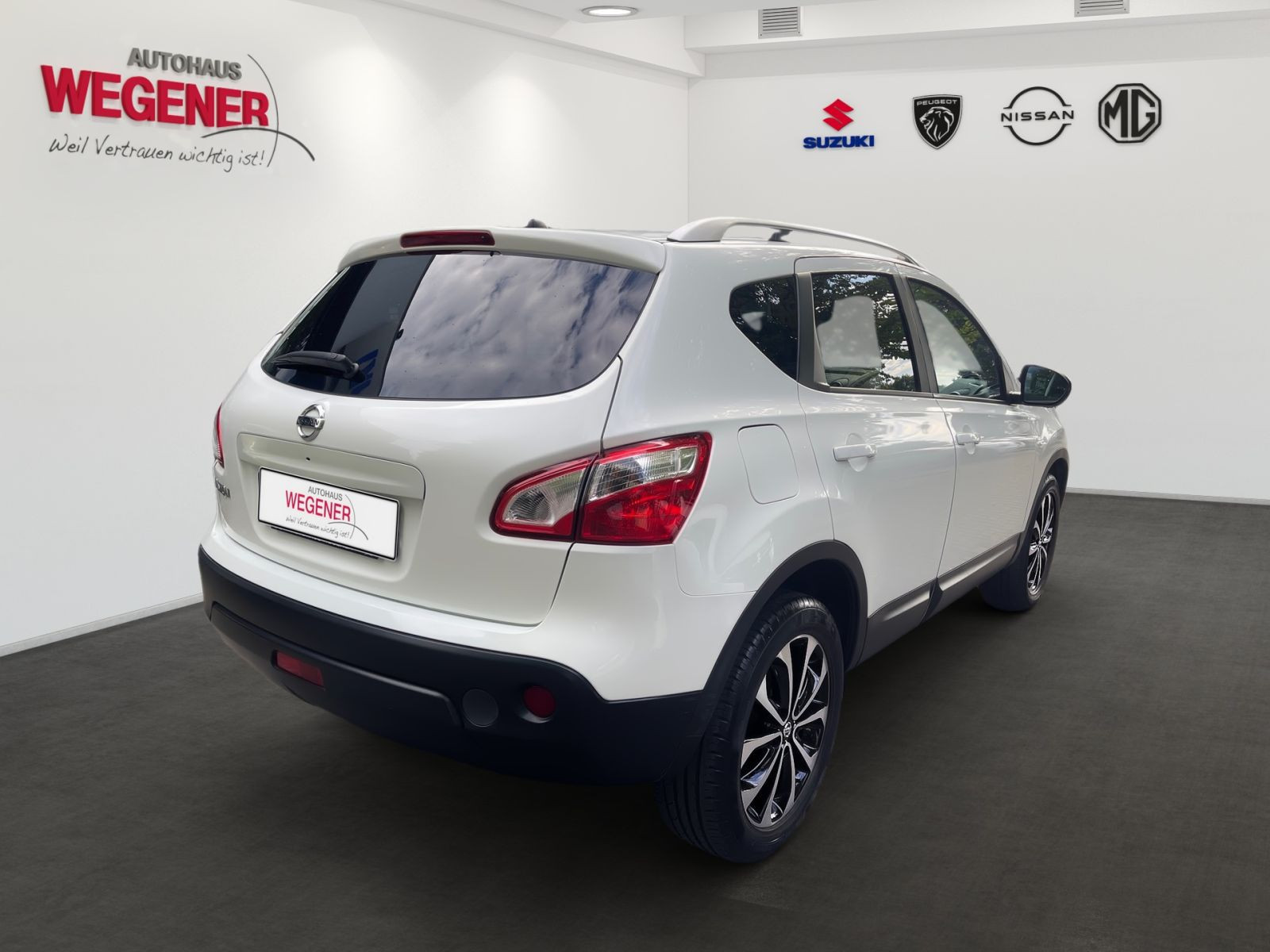 Nissan Qashqai 1.6 MT I-WAY NAVI*360°*PANO*BLUETOOTH