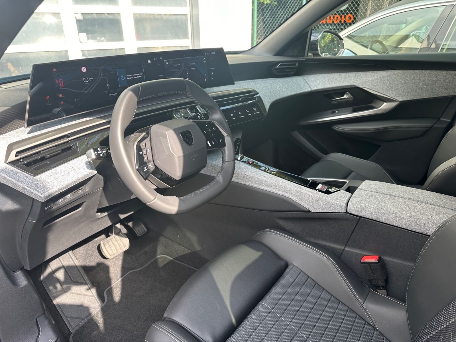 PEUGEOT 3008 Allure Hybrid 145 e-DSC6 *Kamera*21"Curved*