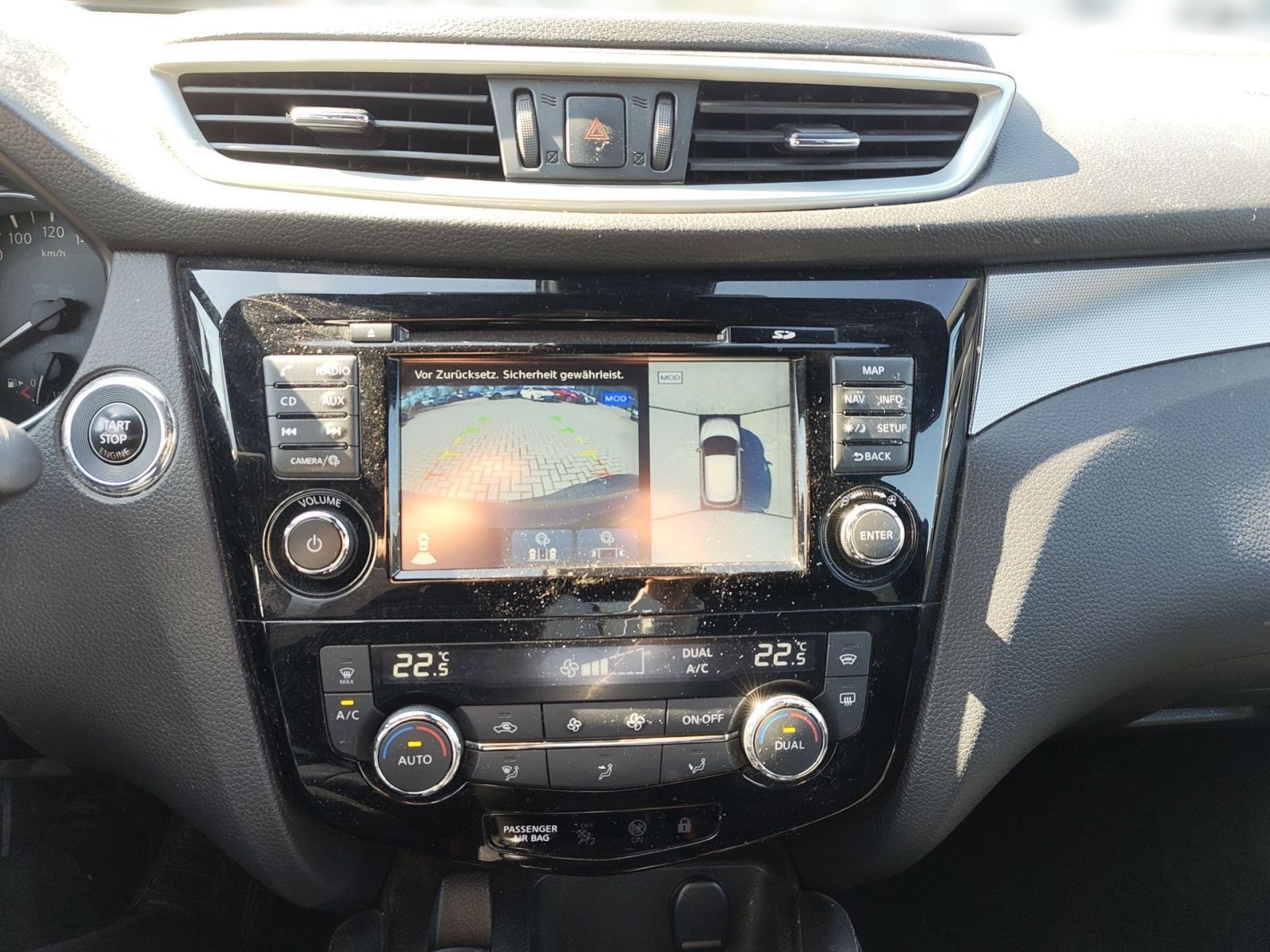 Nissan Qashqai 1.2 DIG-T Tekna Totwinkel*Navi*PDC*CAM