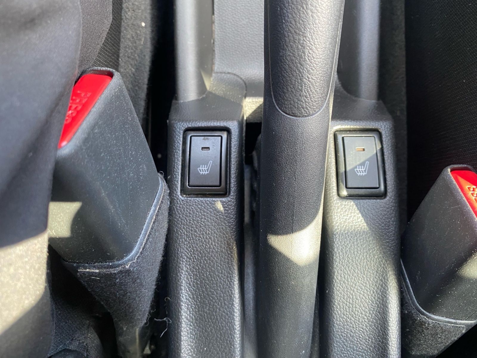 SUZUKI Swift 1.4 SPORT HYBRID SHZ*NAVI*PDC*CAM*KEYLESS