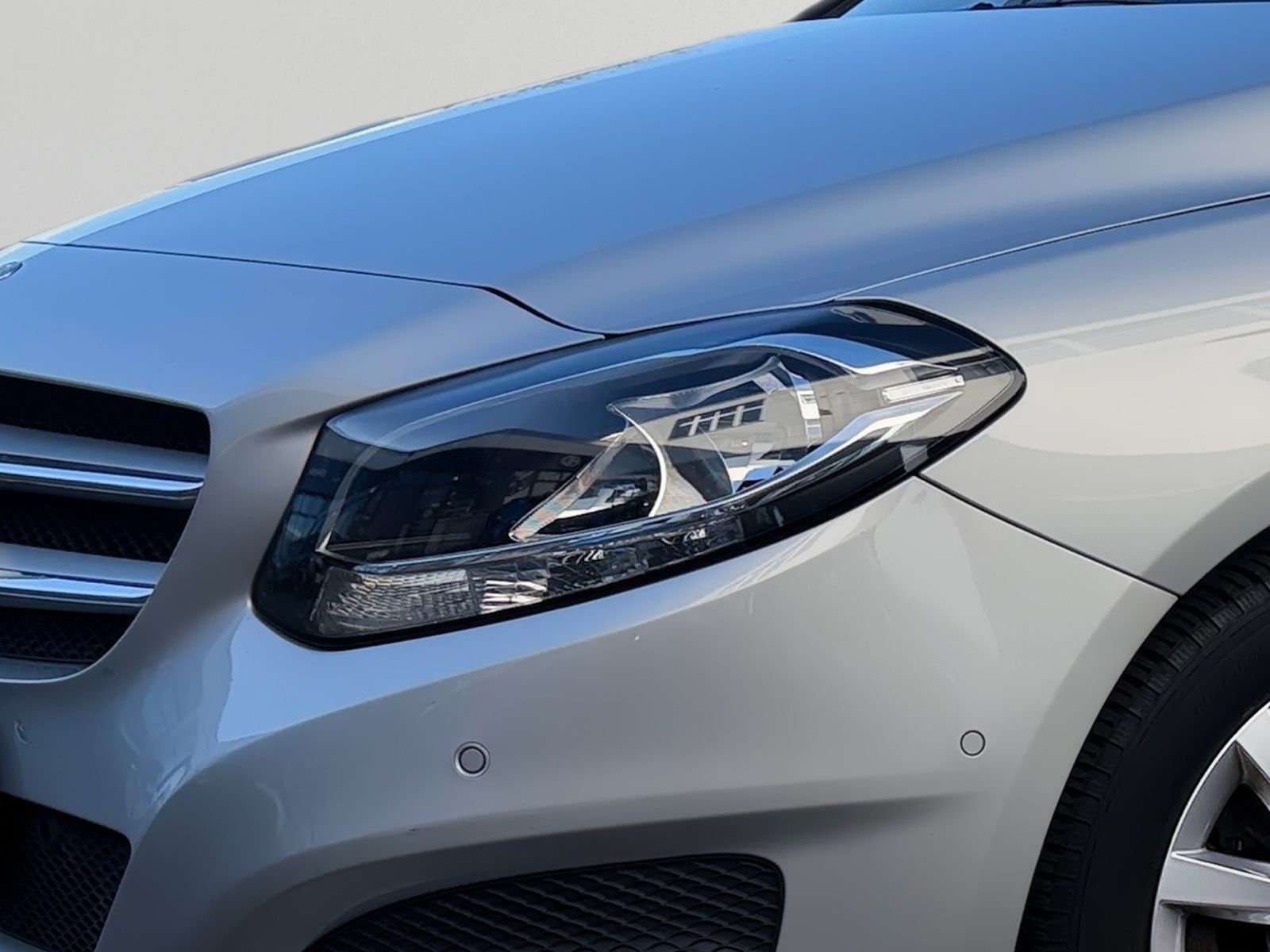 MERCEDES-BENZ B 220 4 MATIC Style Navi*Totwinkel*Kamera*PDC