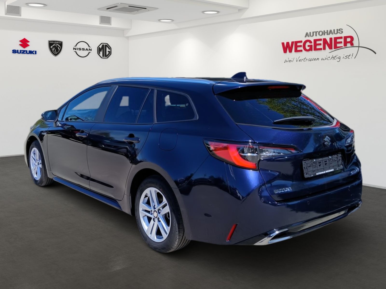 SUZUKI Swace 1.8 Comfort+ CVT Hybrid Navi*CarPlay