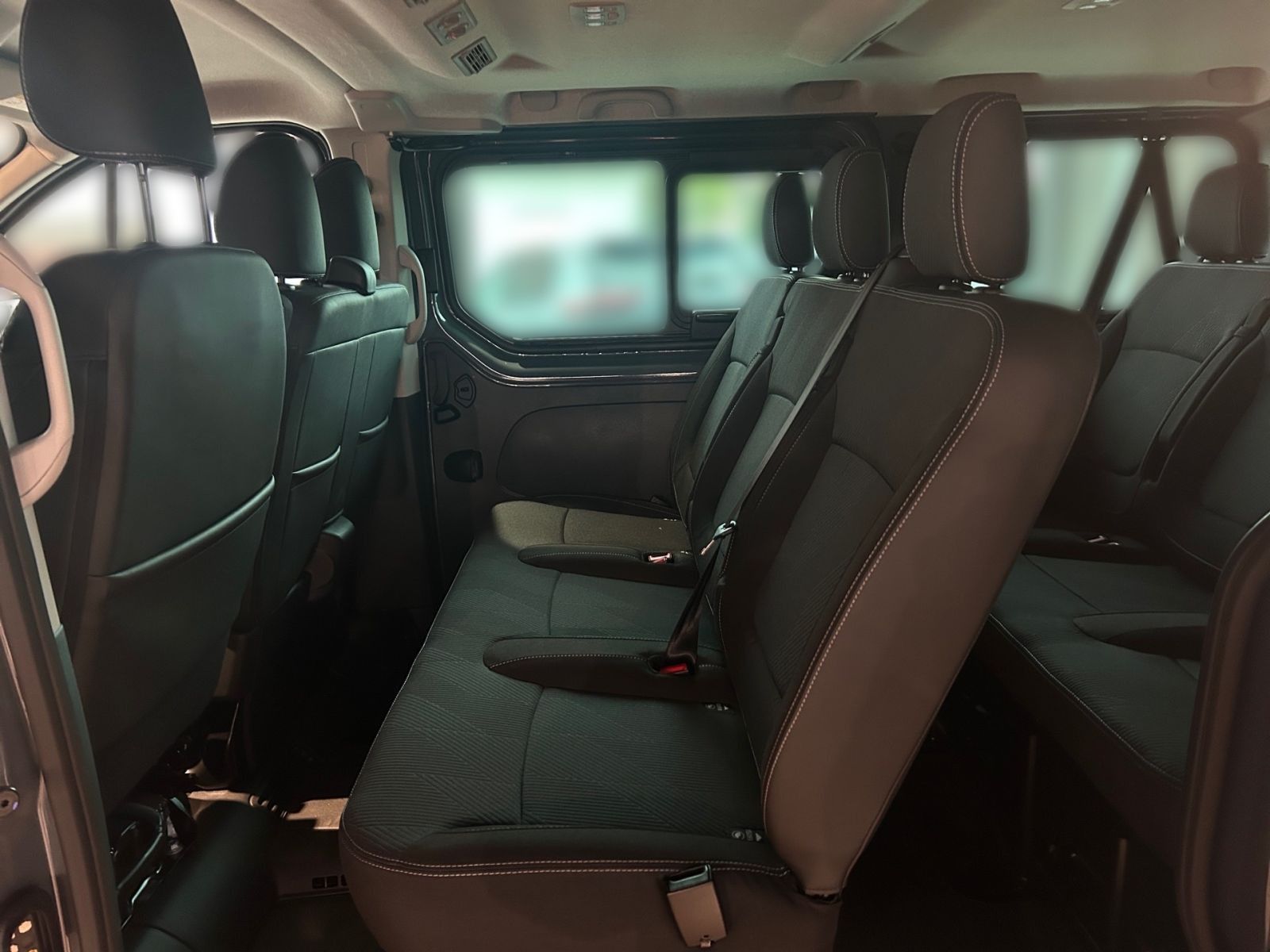 Nissan Primastar Kombi9 L1H1 2,8t CarPlay*Navi*PDC*CAM