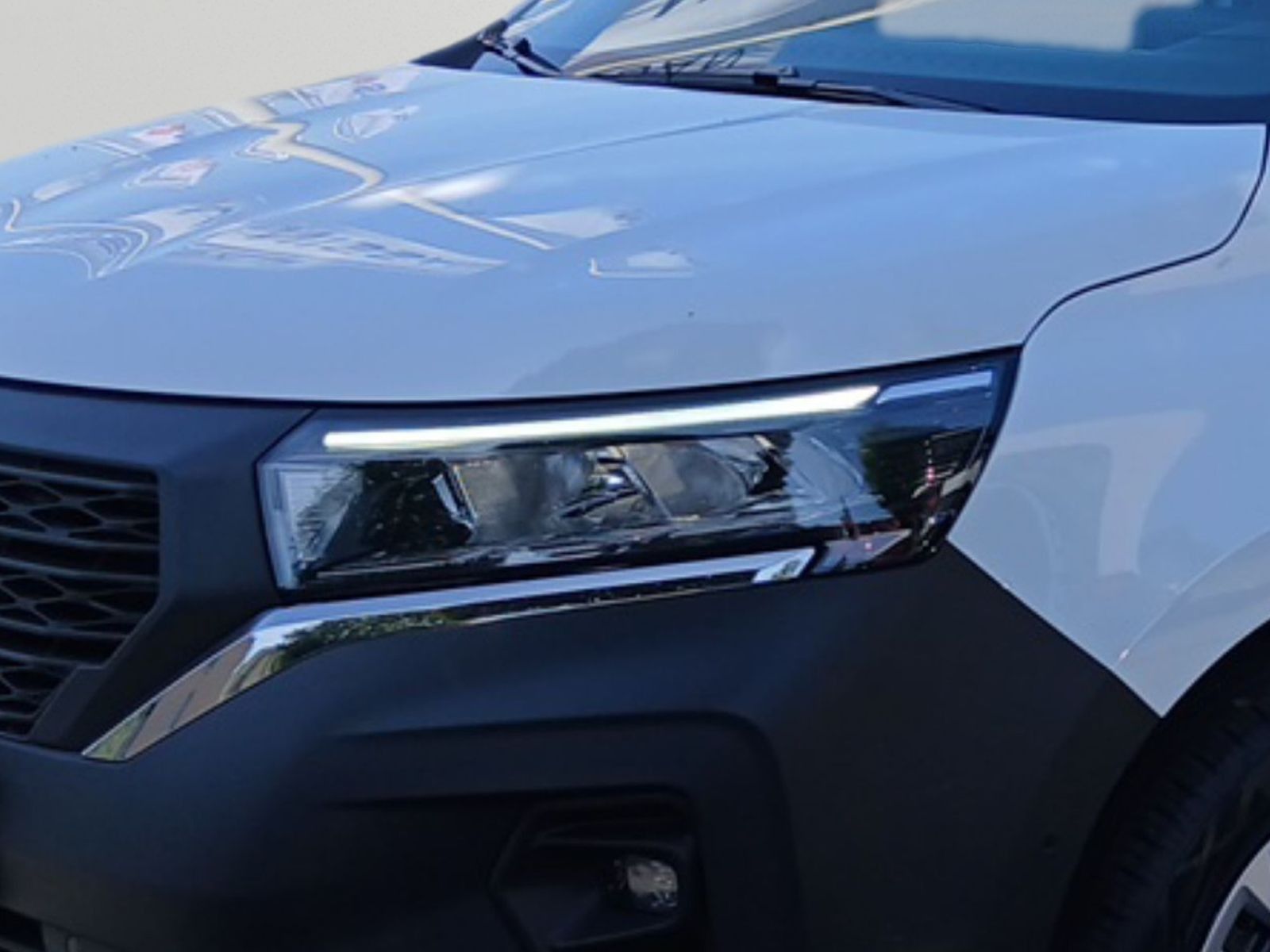 NISSAN Townstar Kasten L1 2,0t Totwinkel*CarPlay*DAB