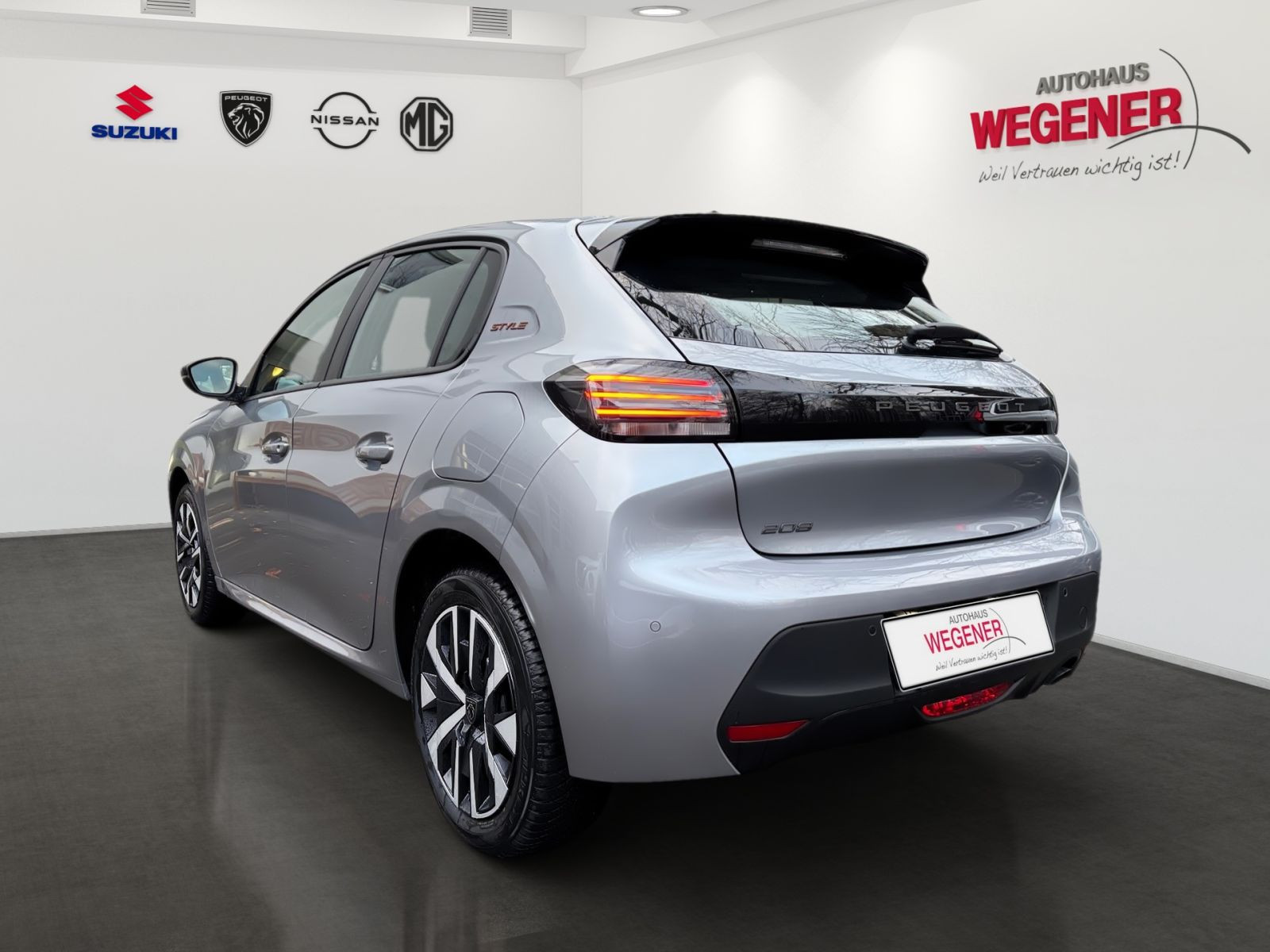 Peugeot 208 Style 75 1.2 PureTech *SHZ*CarPlay*Allwetter