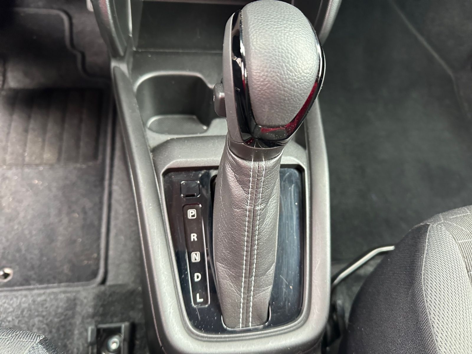 SUZUKI Swift Comfort Hybrid AT - SHZ CAM ACC CarPlay