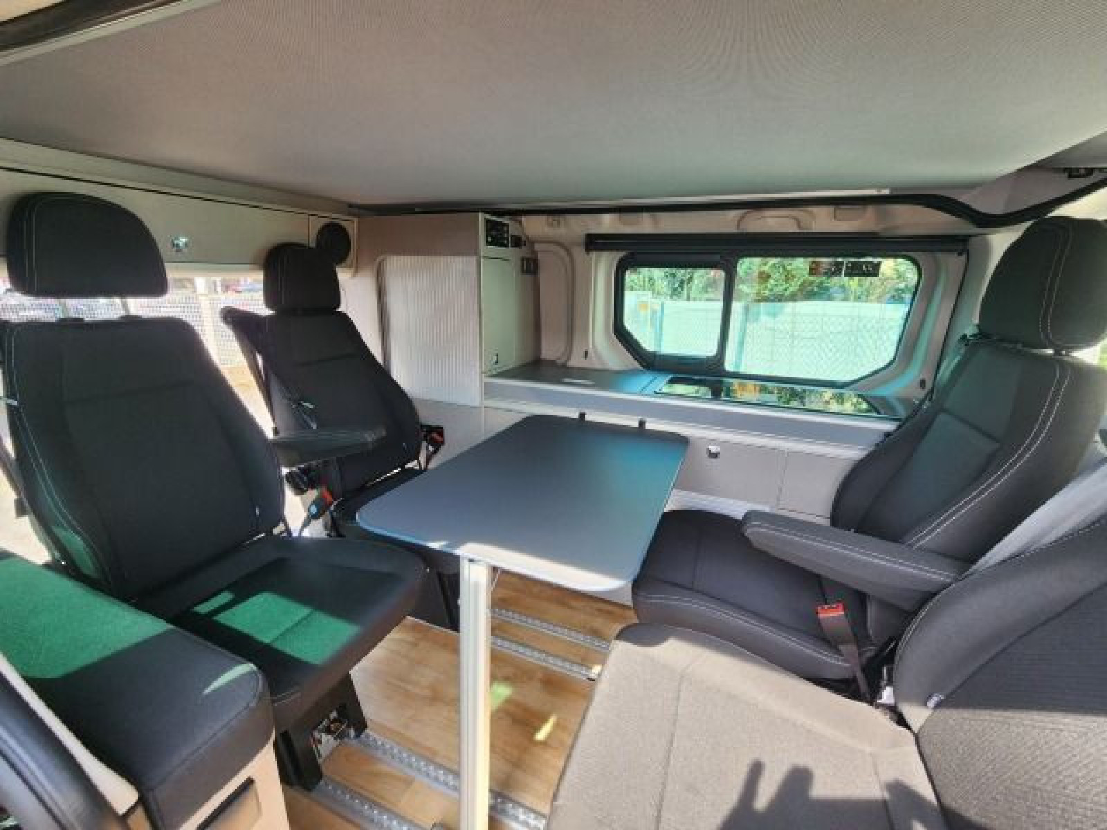 Dethleffs PRIMASTAR CAMPER SEASIDE AT Aufstelldach Küche Heizung Mobile Office