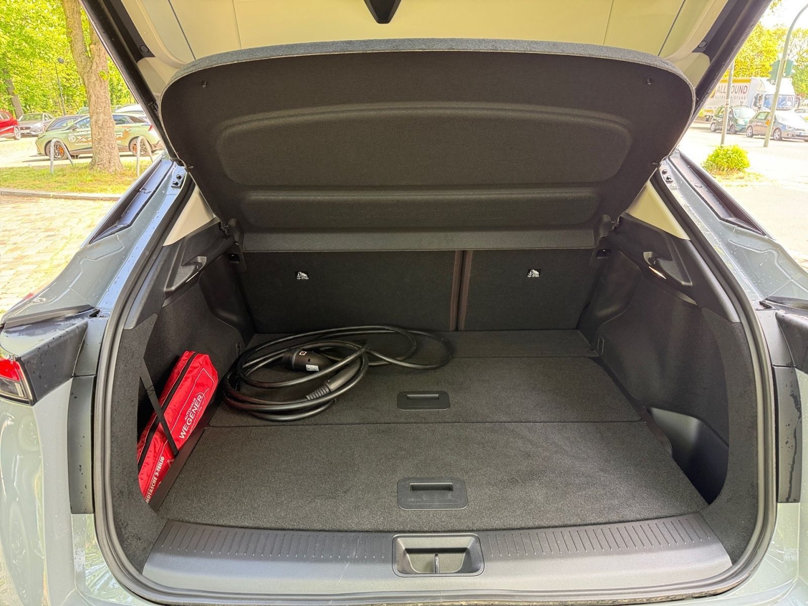 NISSAN ARIYA 87 kWh Evolve Pack+HUD*Navi*Keyless*BOSE