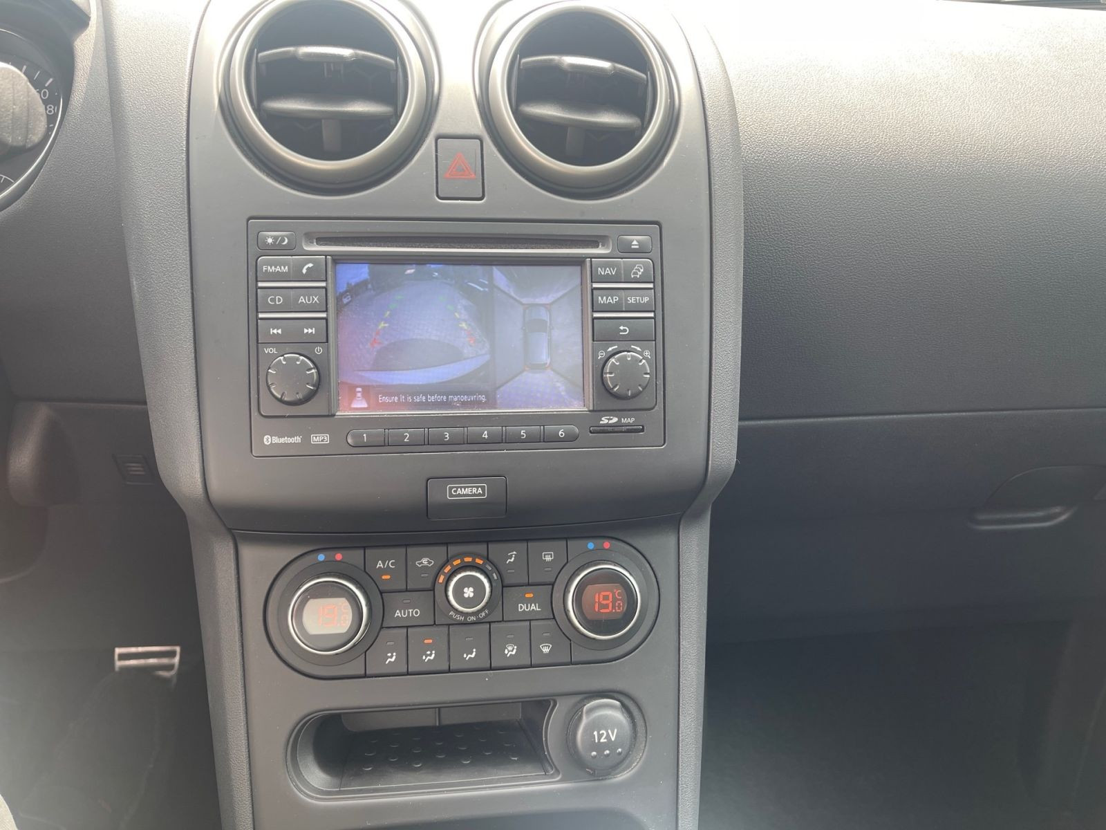 Nissan Qashqai 1.6 MT I-WAY NAVI*360°*PANO*BLUETOOTH