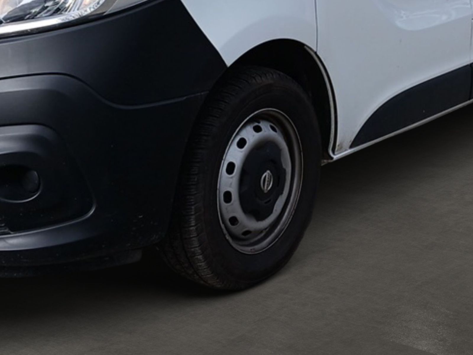 NISSAN NV300 2.0 dCi 120 PRO + AHK