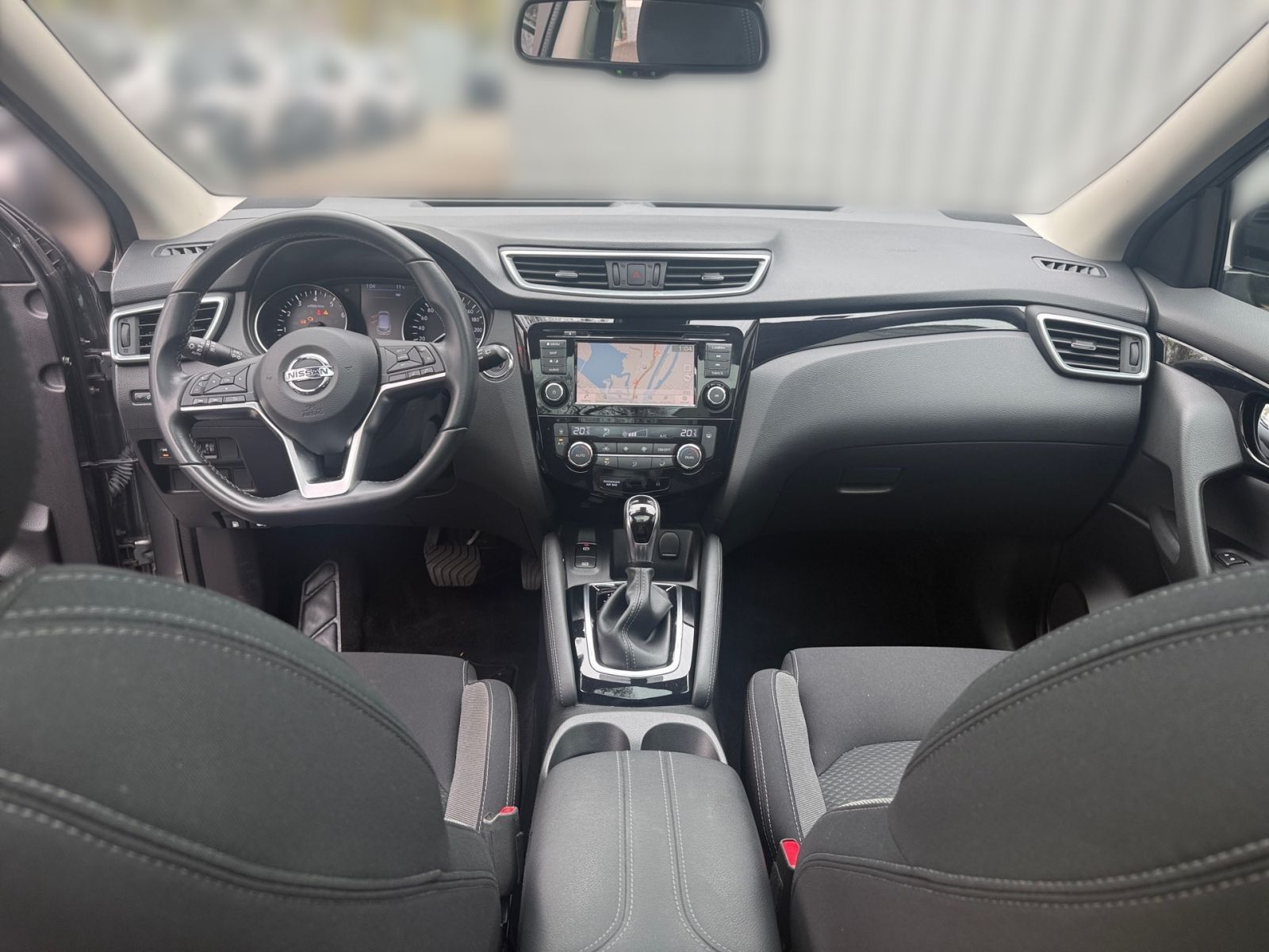 NISSAN Qashqai Zama 1.3 AT 360CAM PANO SHZ NAVI CarPlay