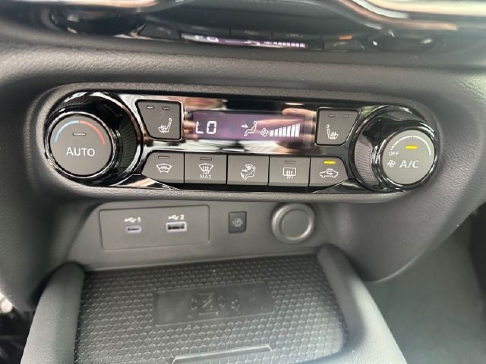 Nissan JUKE 1.0 DIG-T 114 PS 7DCT