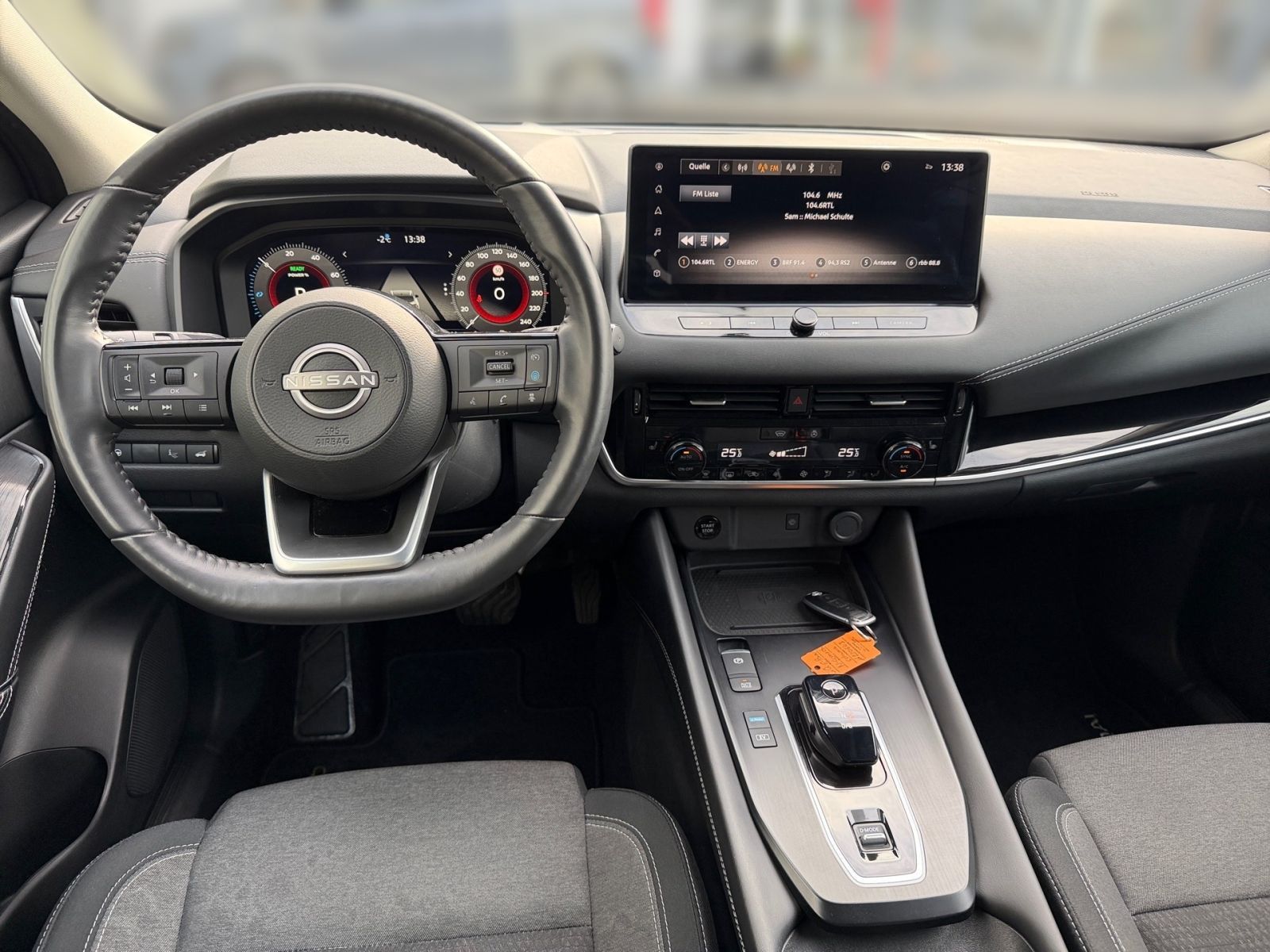 NISSAN QASHQAI 1.5 VC-T e-POWER N-Connecta Navi*Kamera