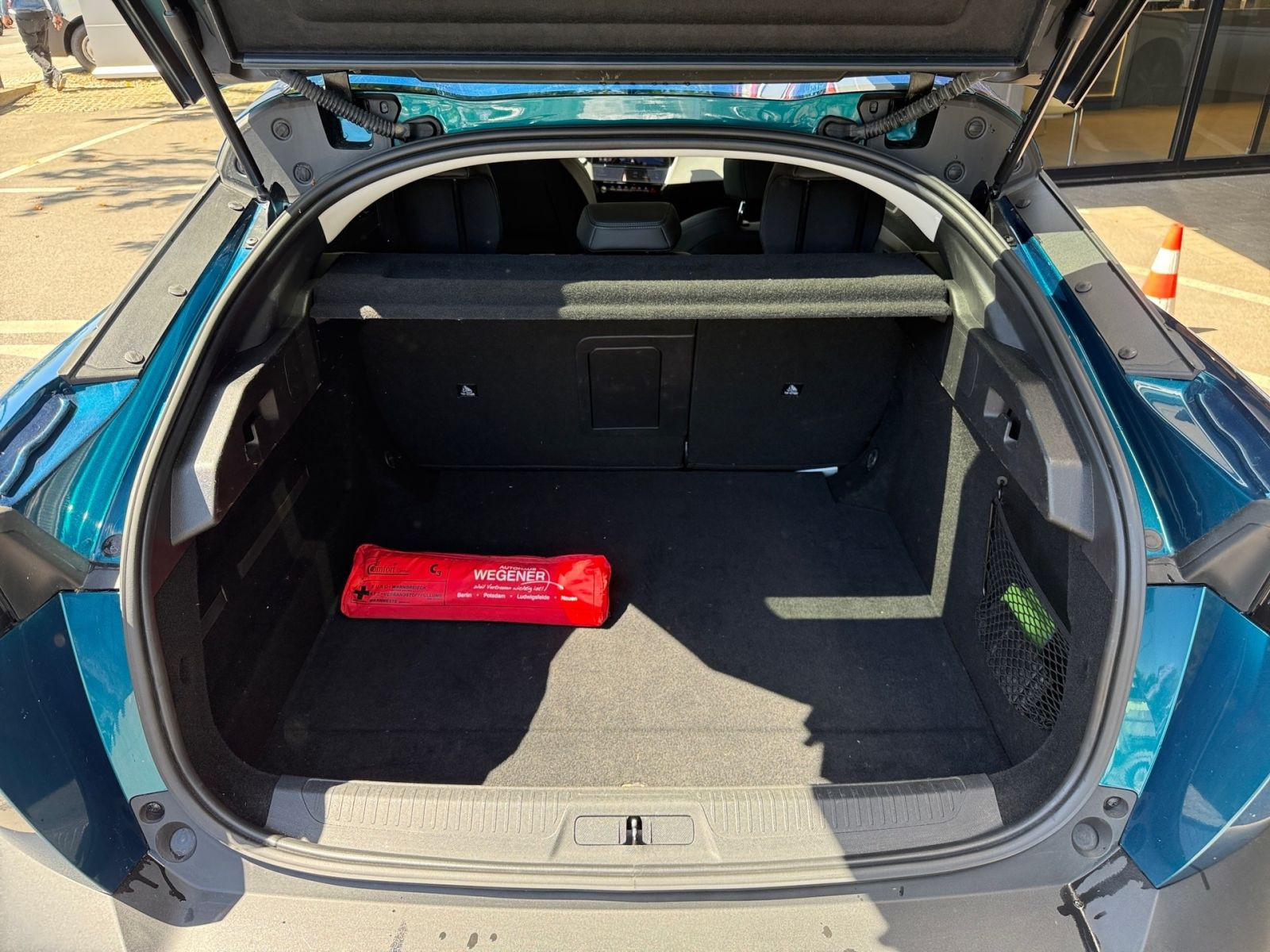 Peugeot 408 Allure Pack PureTech 130 EAT8 Navi*Totwinkel