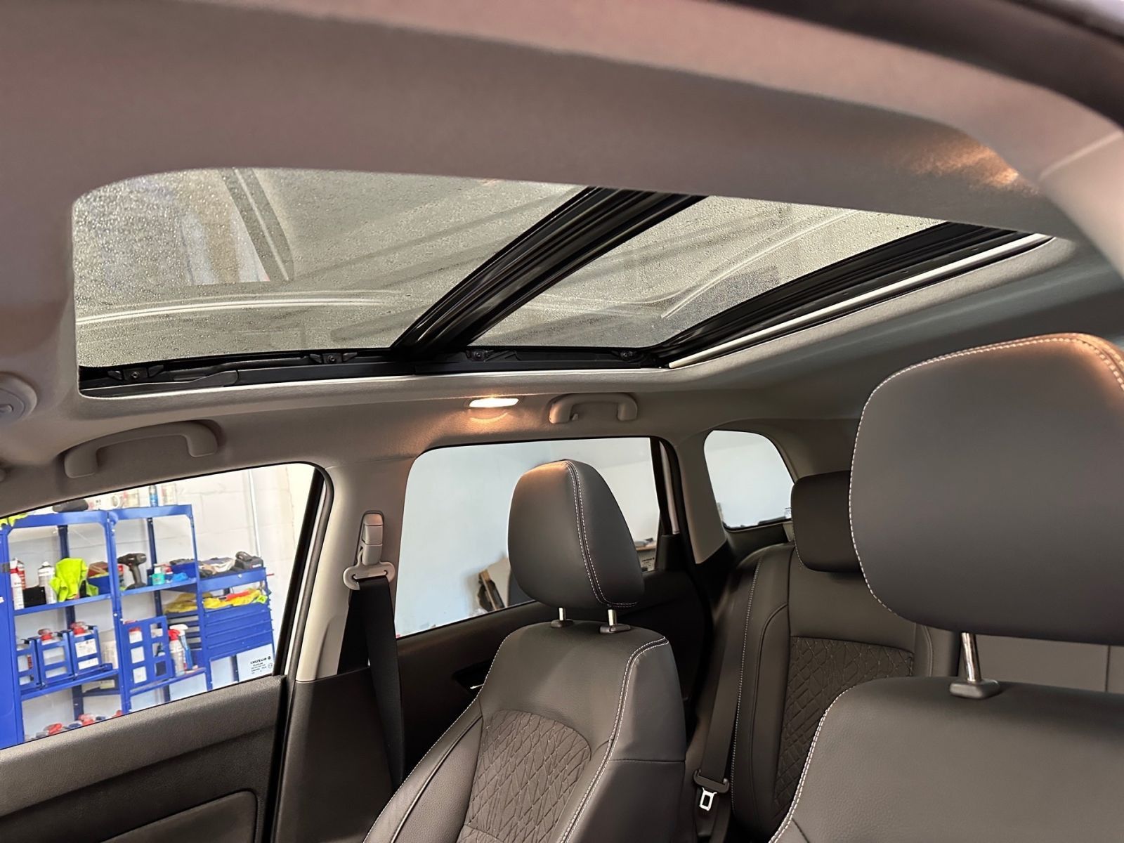 SUZUKI VITARA COMFORT+ HYBRID 1.4 MT NAVI KAM SHZ SCHIE