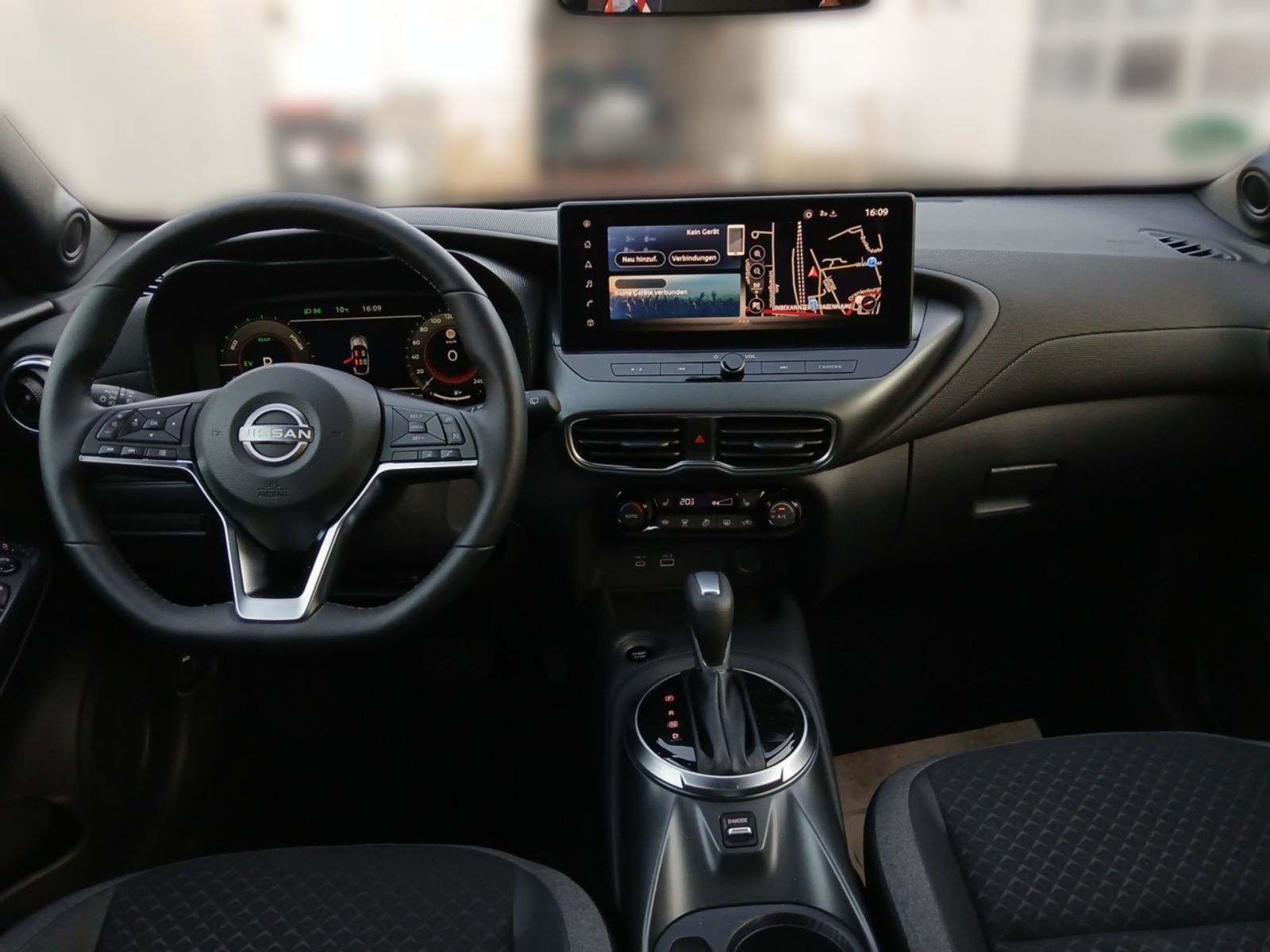 NISSAN JUKE N-CONNECTA Hybrid AT *KAM SHZ BFS CarPlay*