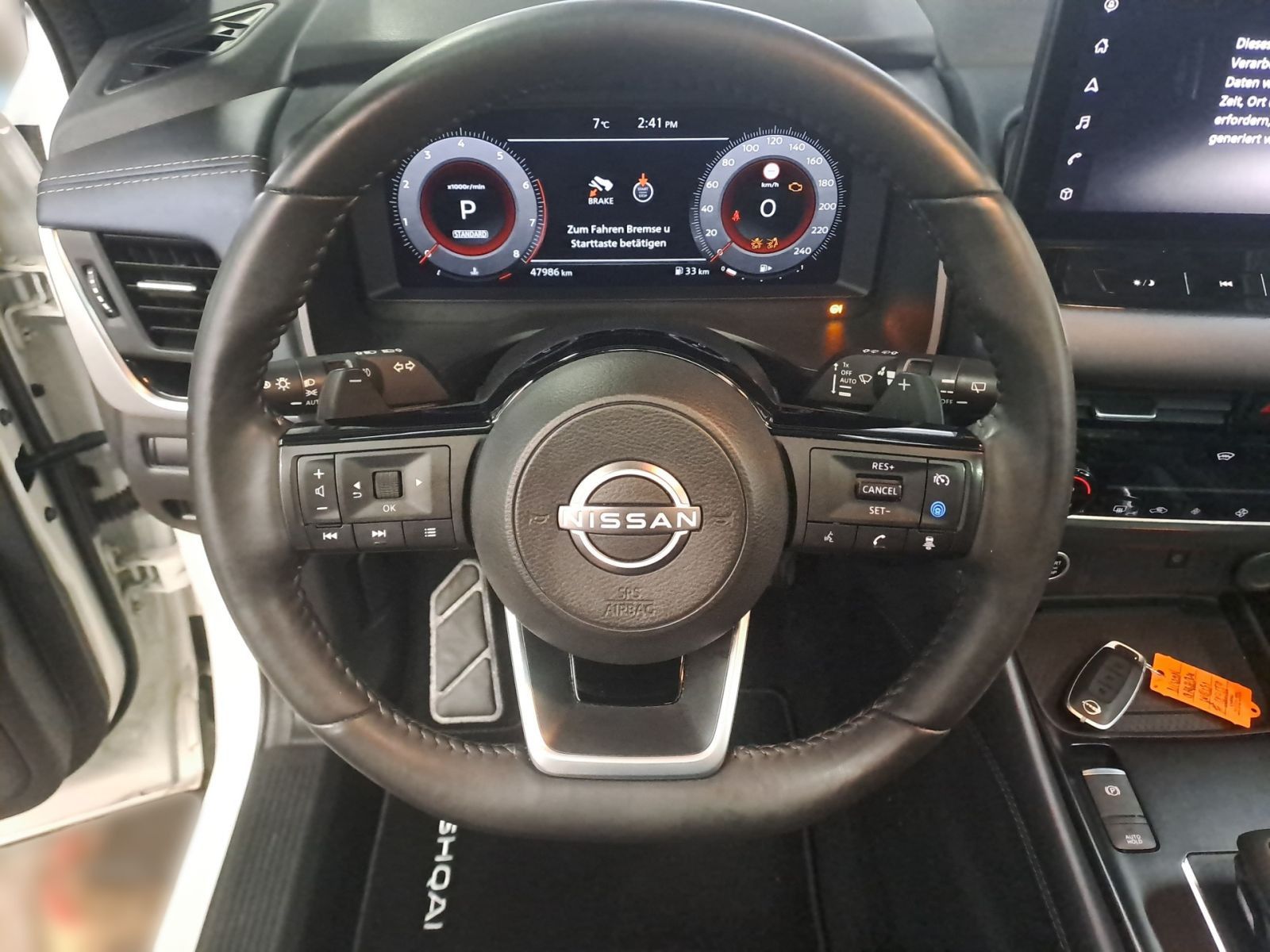 NISSAN QASHQAI 1.3 DIG-T Tekna+ 4x4 Leder*Pano*HeadUp